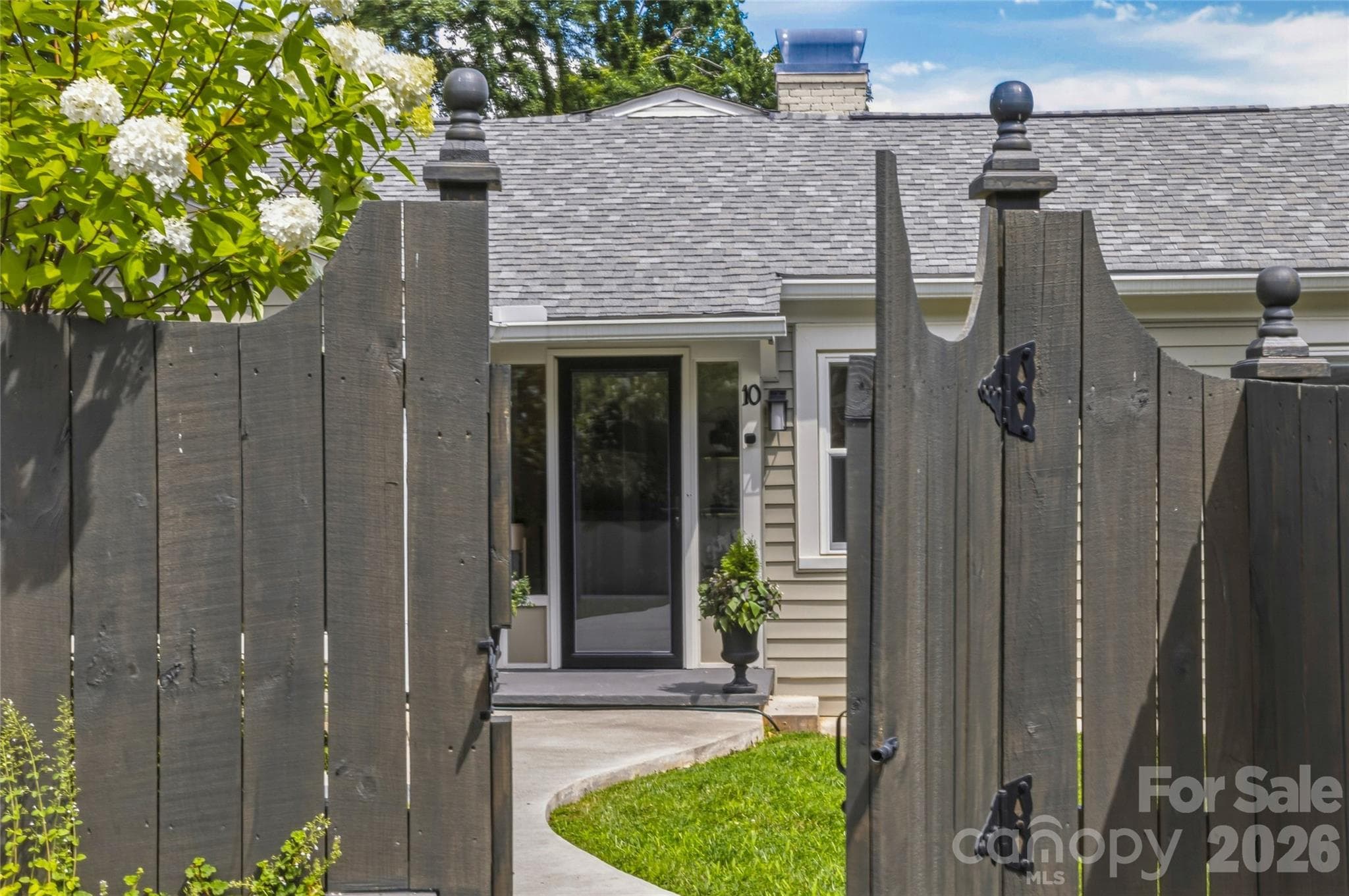 Charm & Personality in Kenilworth - 10 Springdale Road, Asheville