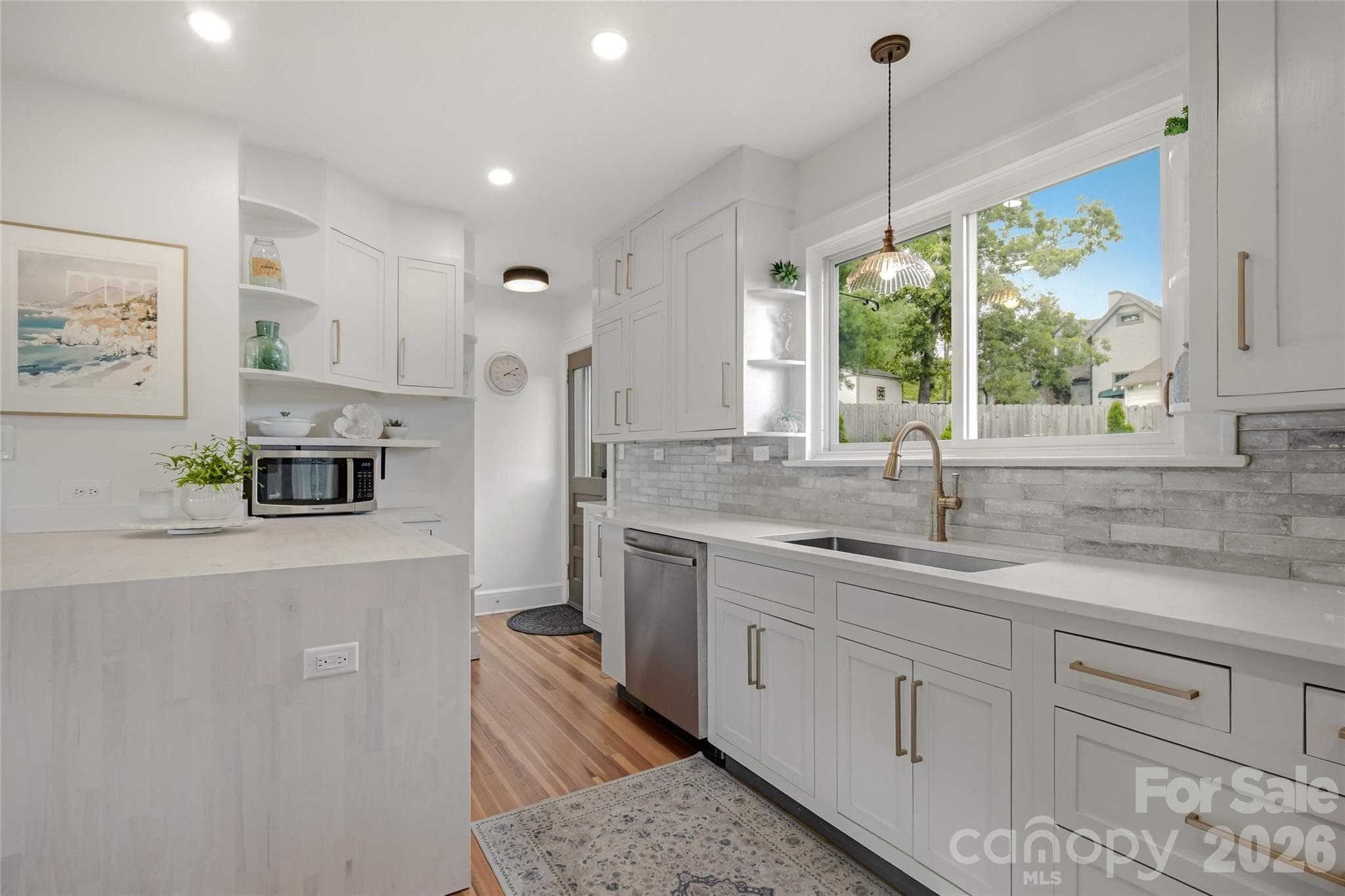 Kitchen with side door access. - 10 Springdale Road, Asheville