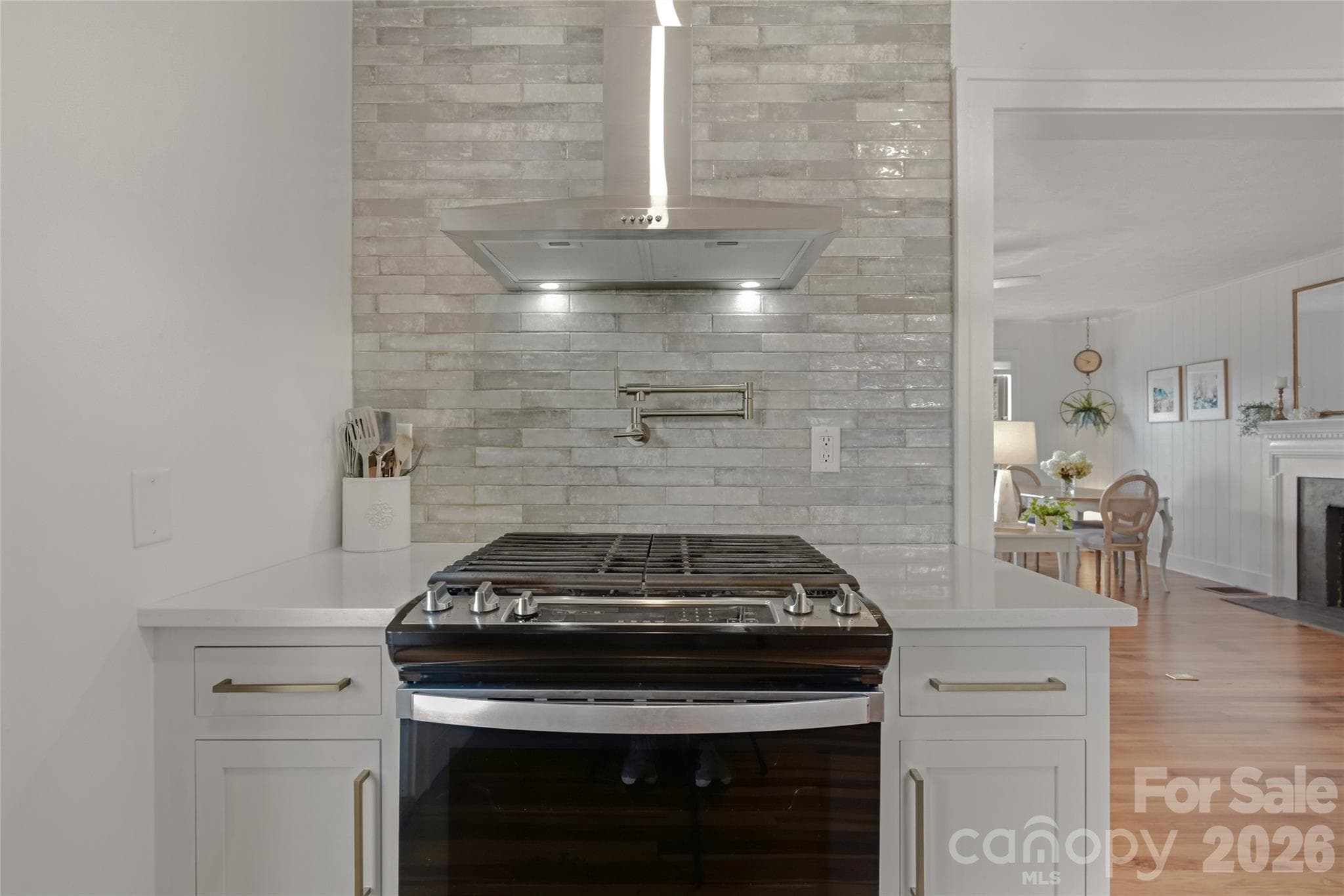 New Gas Stove & Vented Hood - 10 Springdale Road, Asheville