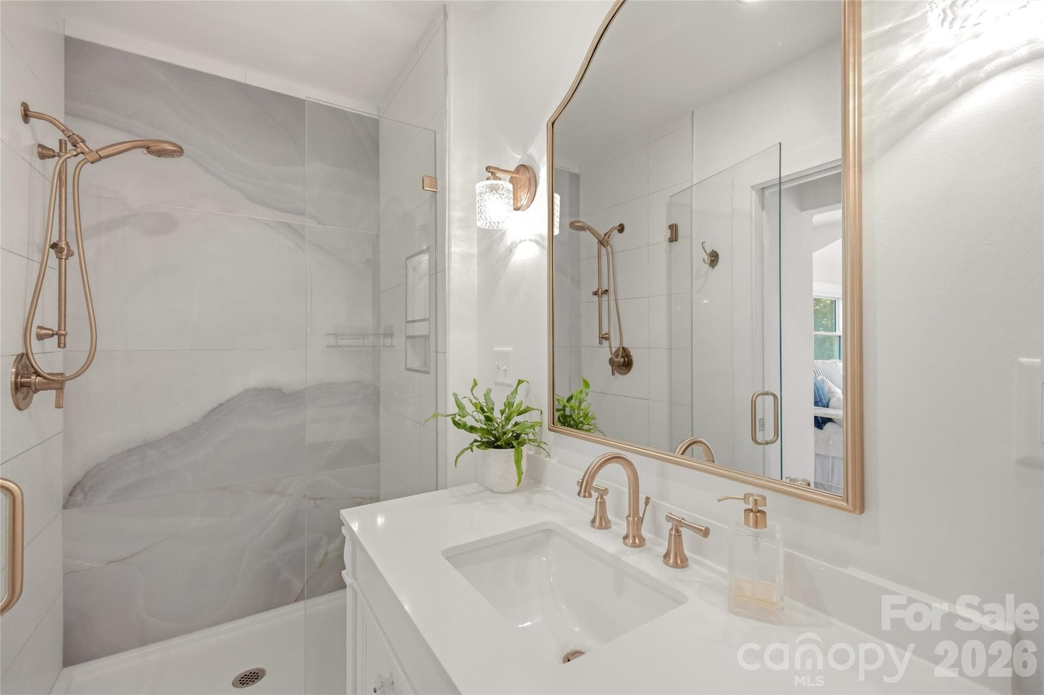 Ensuite Bath - 10 Springdale Road, Asheville