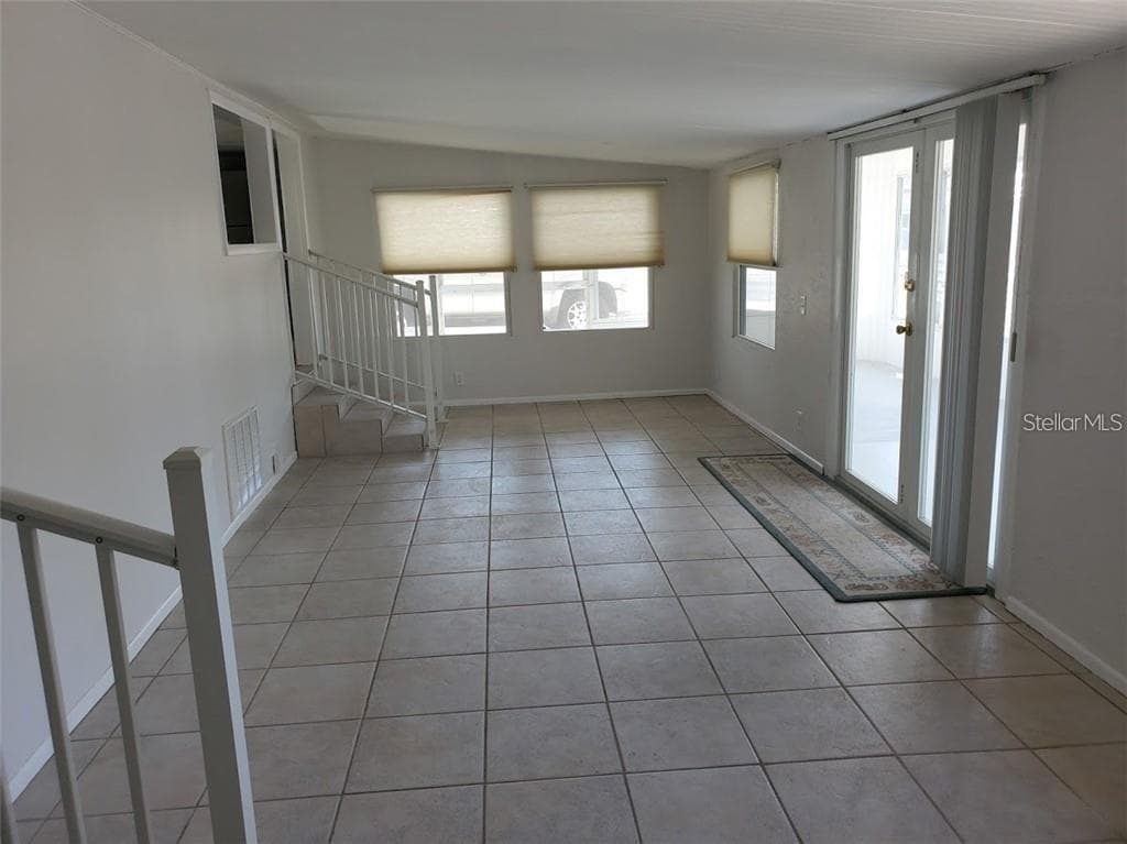 Mobile Home at 6626 TEXAS ST, BRADENTON, photo 4 of 18