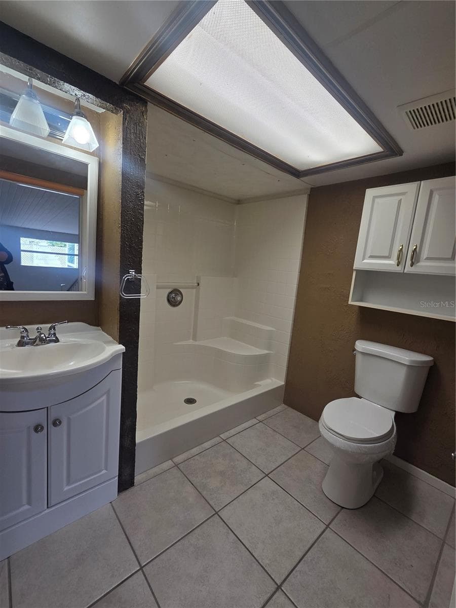 Mobile Home at 6626 TEXAS ST, BRADENTON, photo 11 of 18