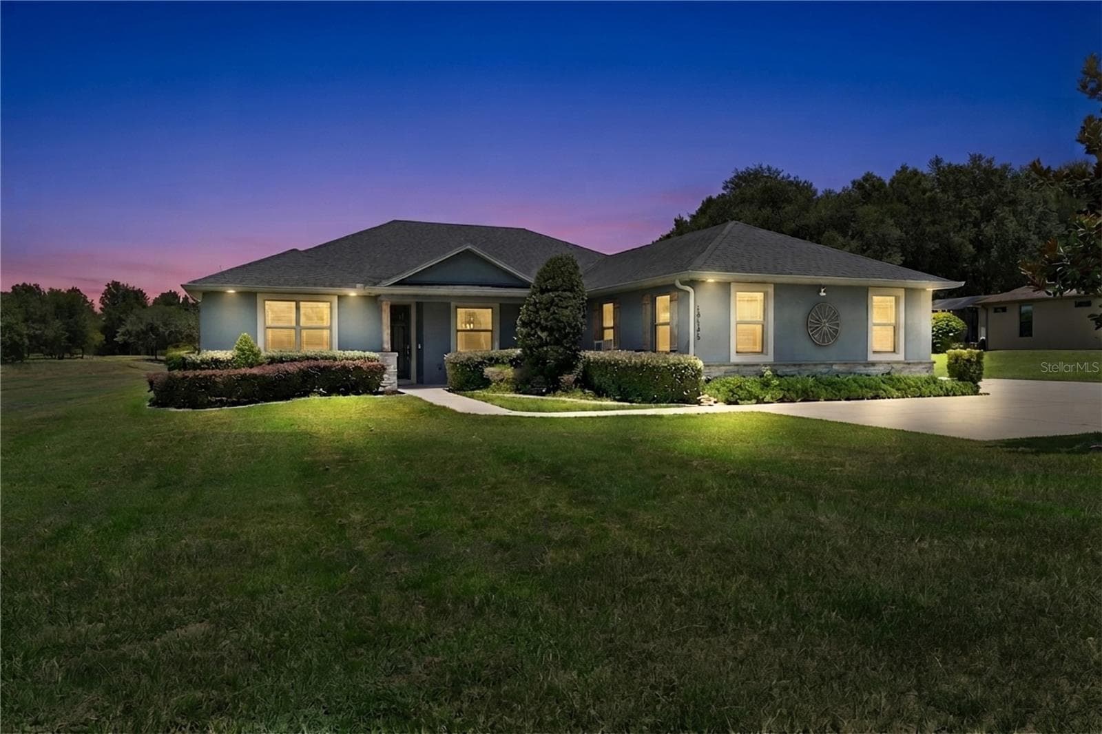 AI Dawn to Dusk - 18145 GREAT BLUE HERON DR, GROVELAND
