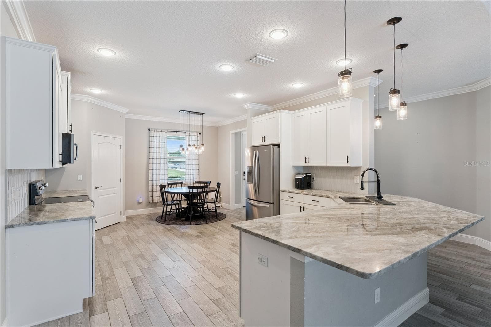 Single Family Residence at 18145 GREAT BLUE HERON DR, GROVELAND, photo 5 of 46
