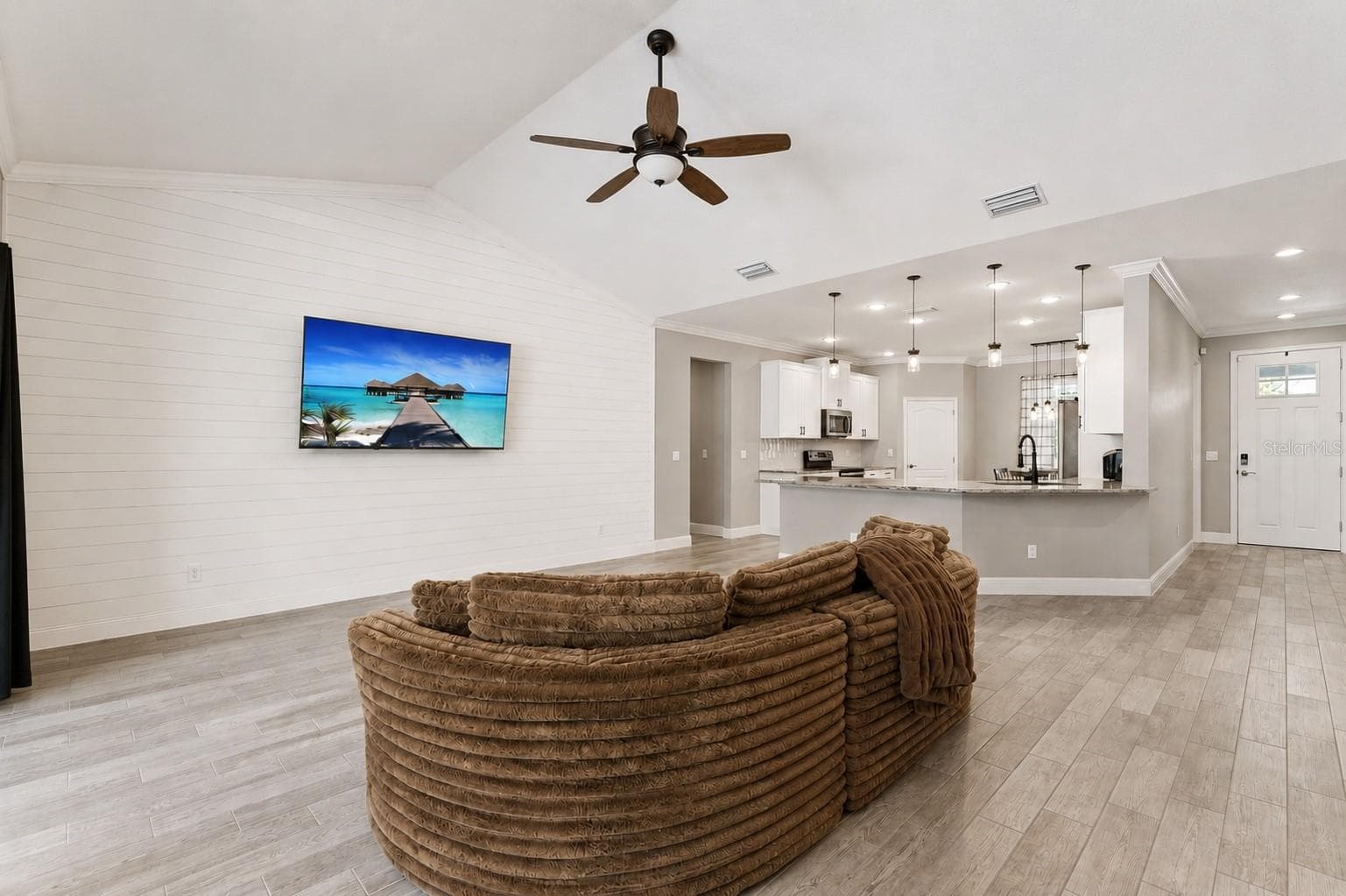 Single Family Residence at 18145 GREAT BLUE HERON DR, GROVELAND, photo 9 of 46