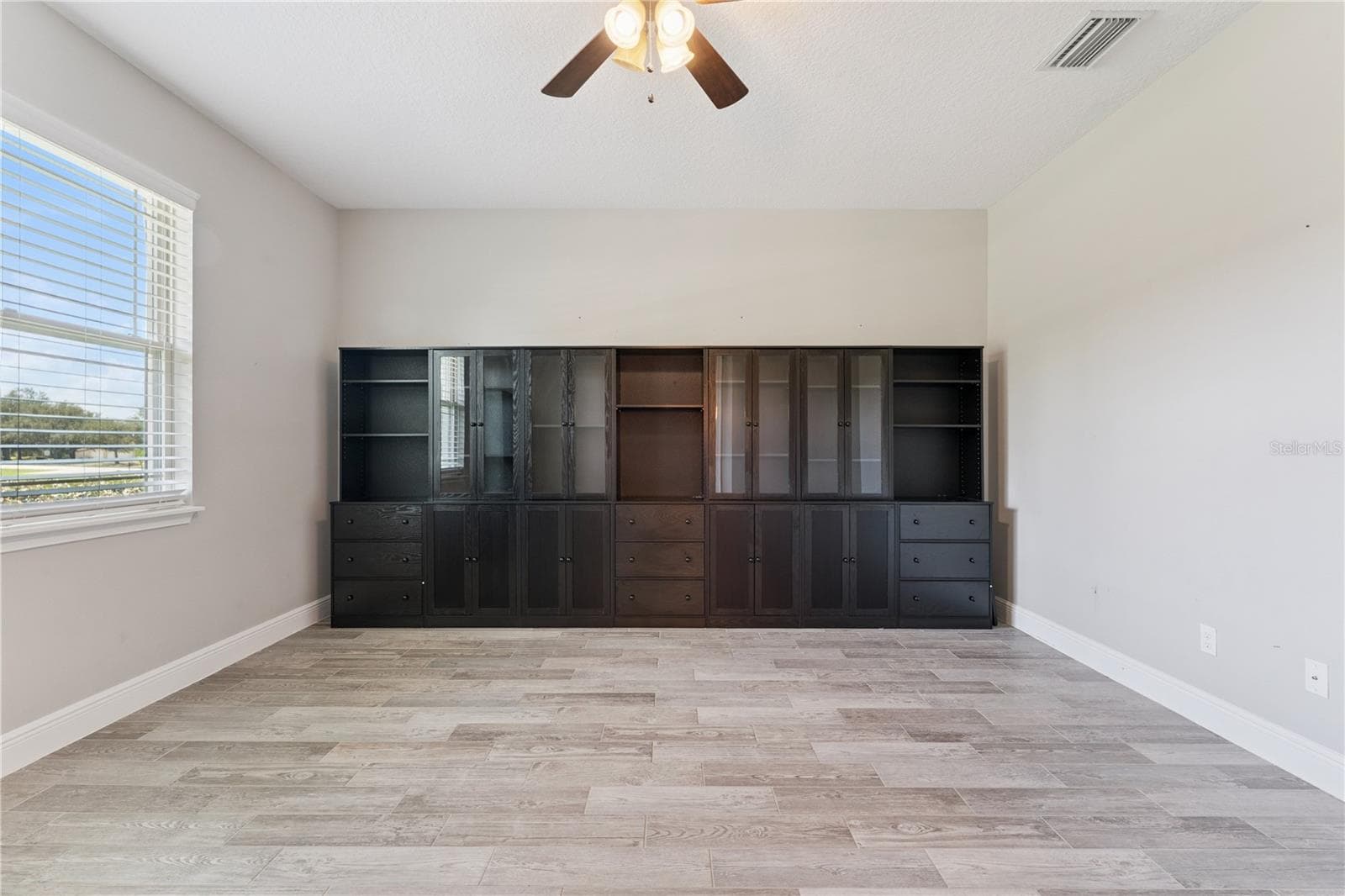 Office - 18145 GREAT BLUE HERON DR, GROVELAND