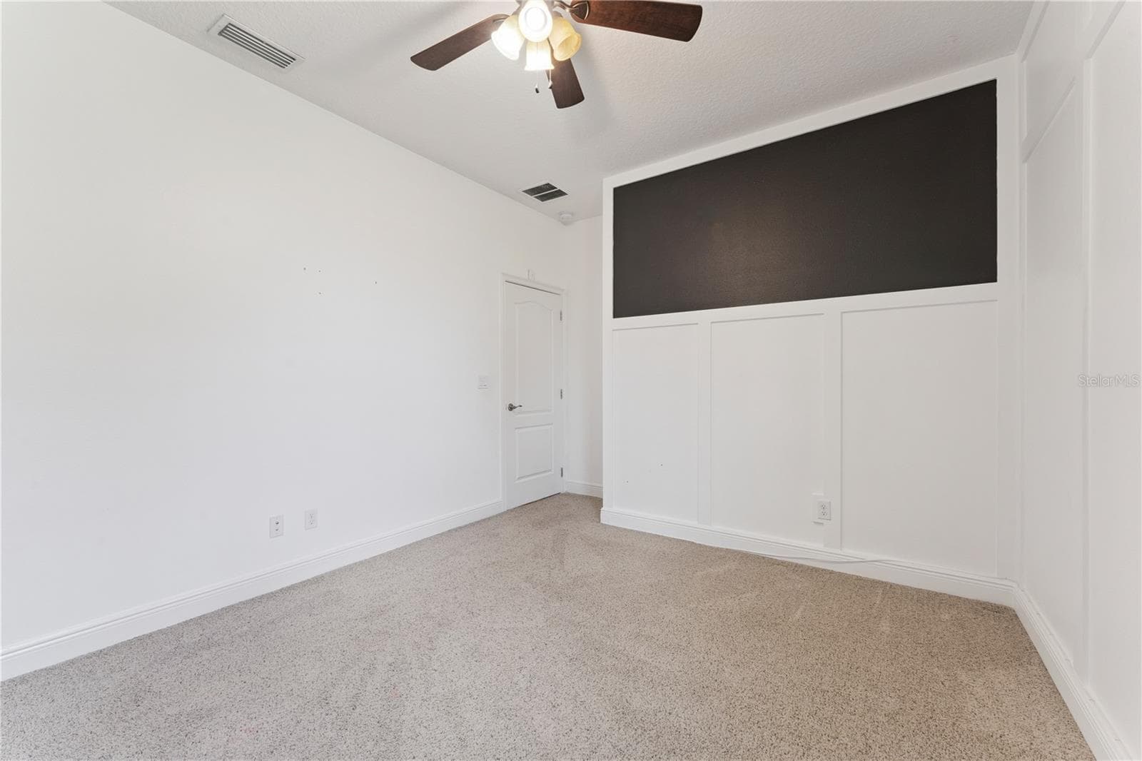 Bedroom 2 - 18145 GREAT BLUE HERON DR, GROVELAND