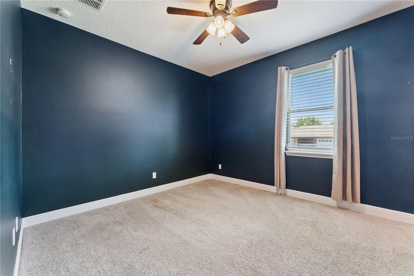 Bedroom 3 - 18145 GREAT BLUE HERON DR, GROVELAND