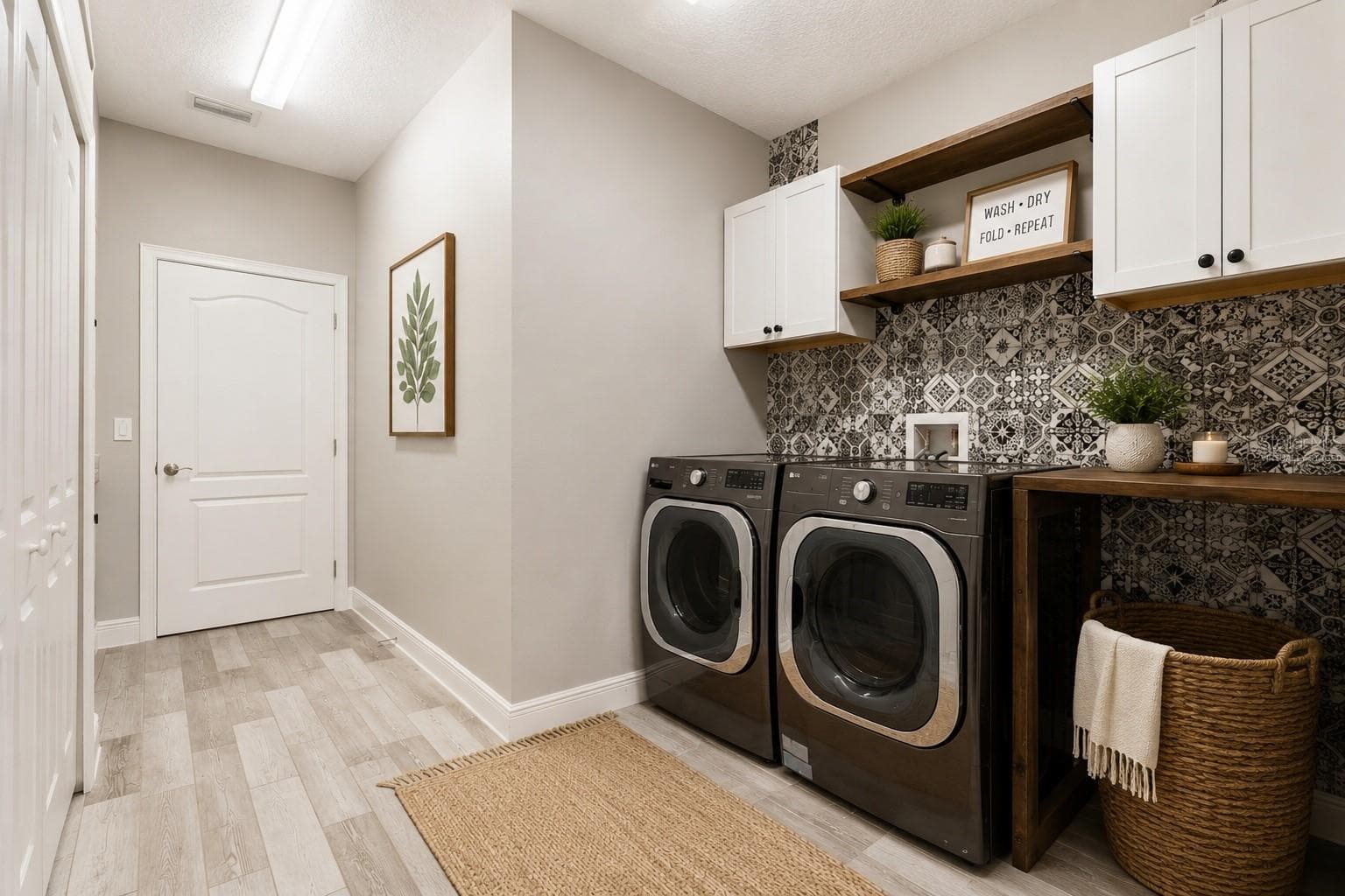 Virtually Staged - 18145 GREAT BLUE HERON DR, GROVELAND