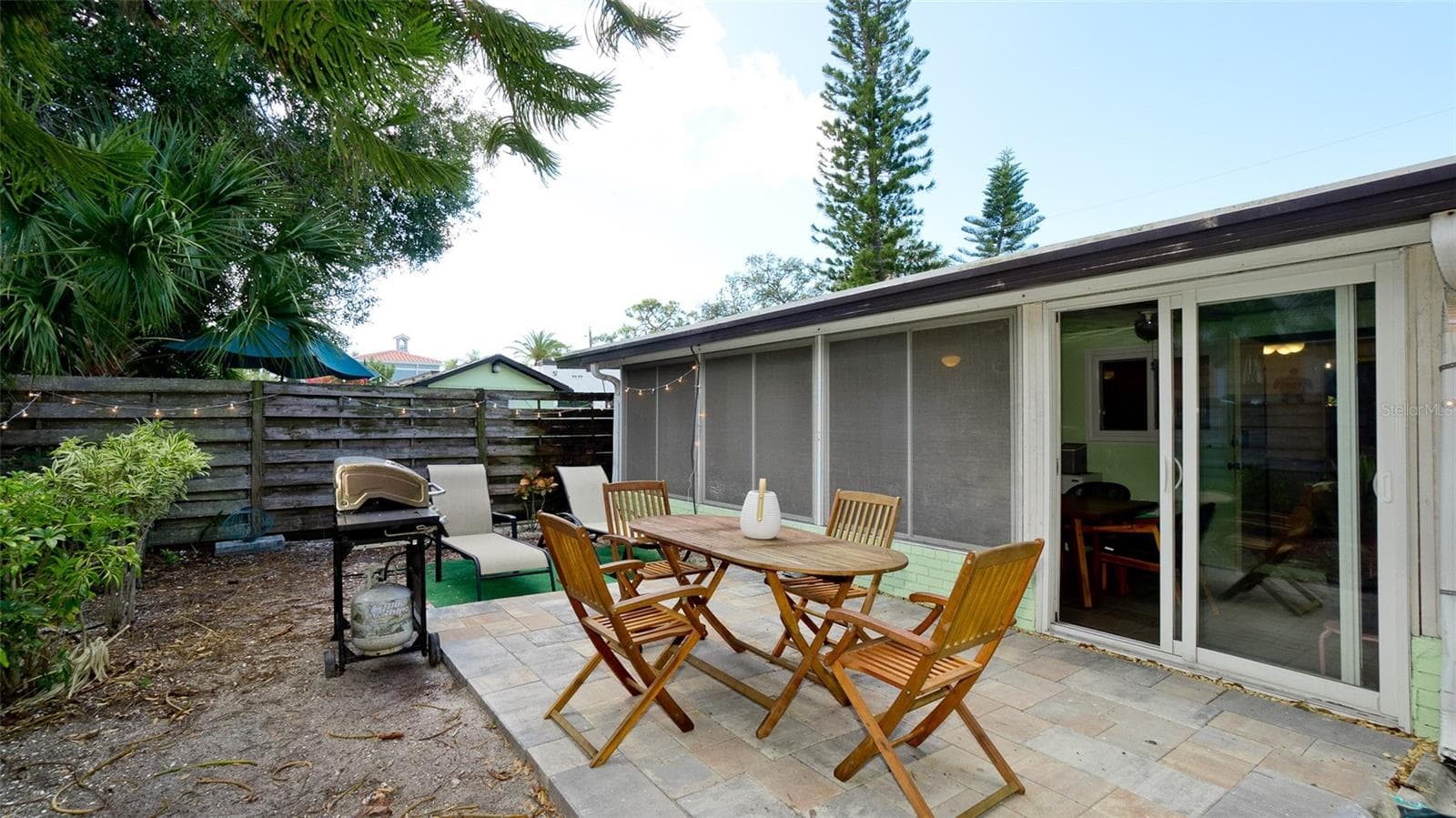 Duplex at 507 MADISON CT, SARASOTA, photo 17 of 79
