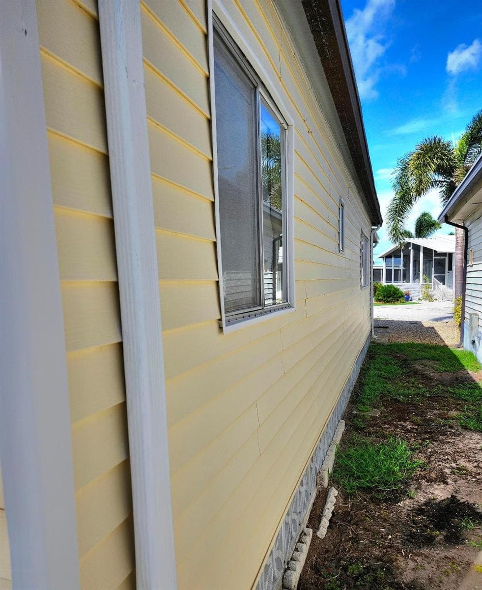 Manufactured Home at 6509 OREGON ST, BRADENTON, photo 7 of 57
