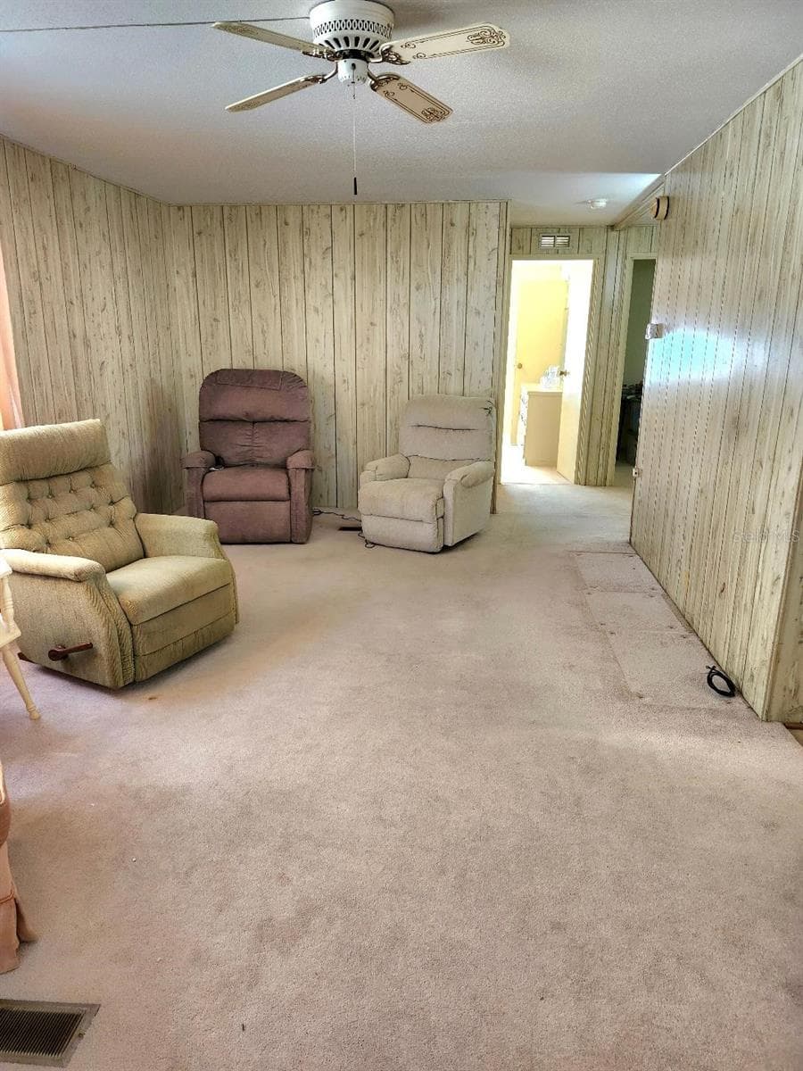 Manufactured Home at 6509 OREGON ST, BRADENTON, photo 11 of 57