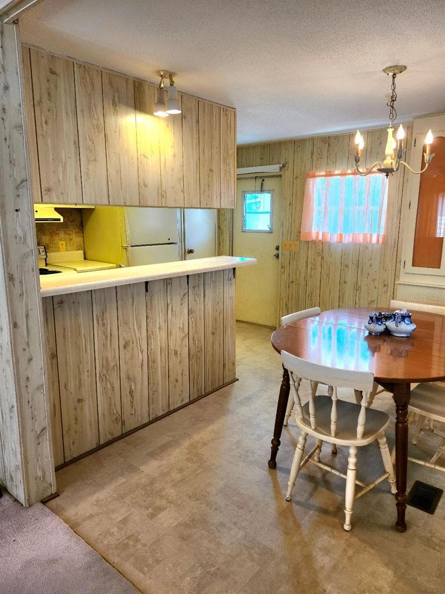 Manufactured Home at 6509 OREGON ST, BRADENTON, photo 14 of 57
