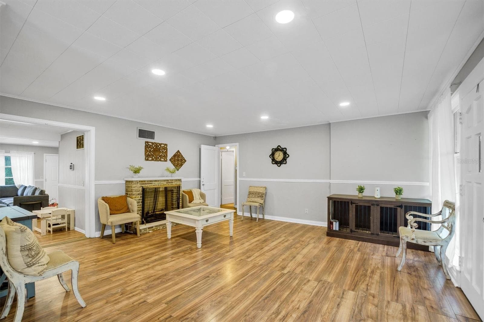 Single Family Residence at 615 AVENUE A NE, WINTER HAVEN, photo 6 of 39