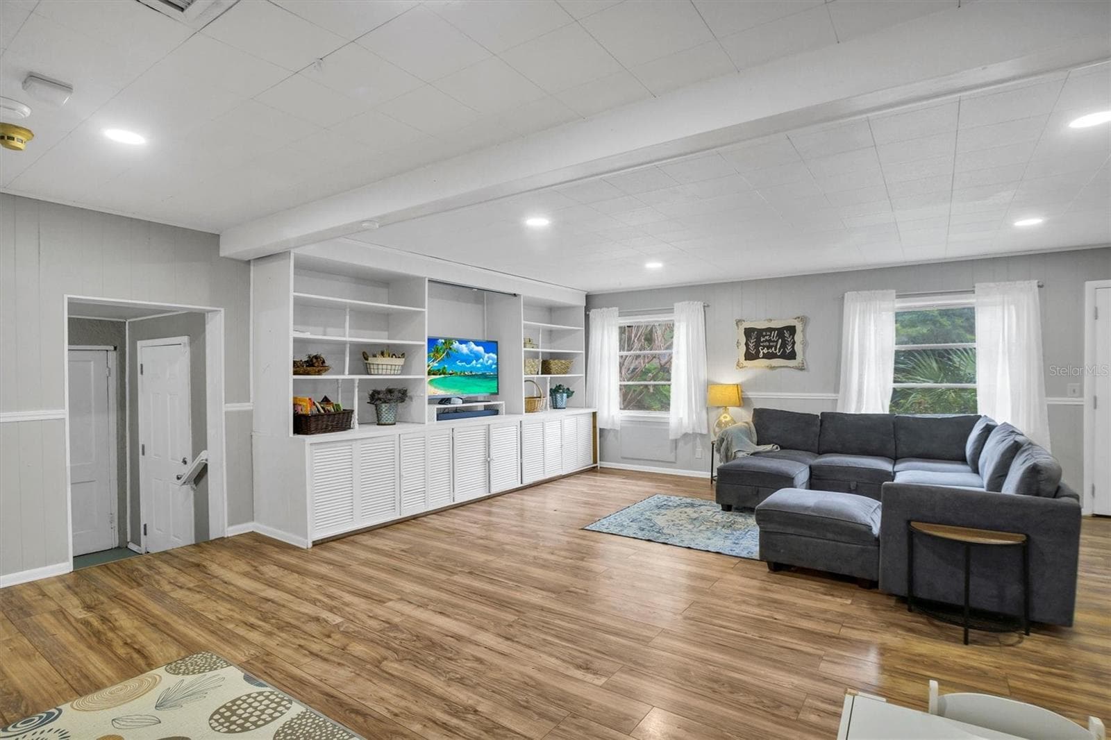 Single Family Residence at 615 AVENUE A NE, WINTER HAVEN, photo 11 of 39