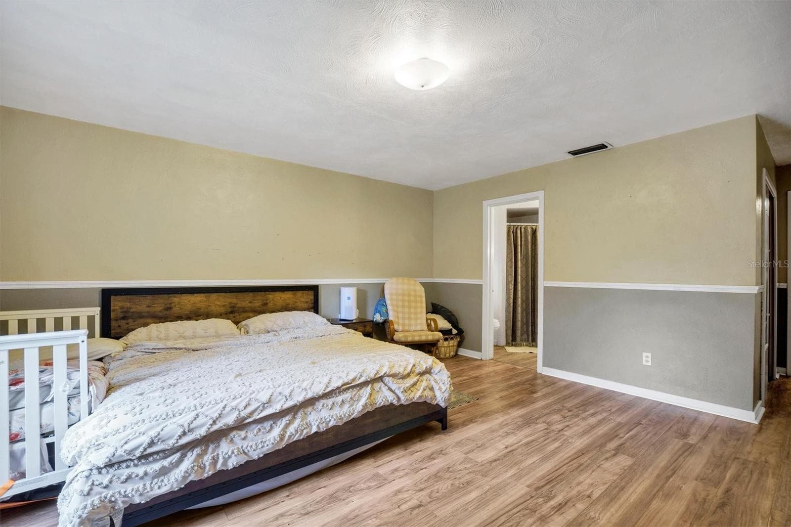 Single Family Residence at 615 AVENUE A NE, WINTER HAVEN, photo 18 of 39