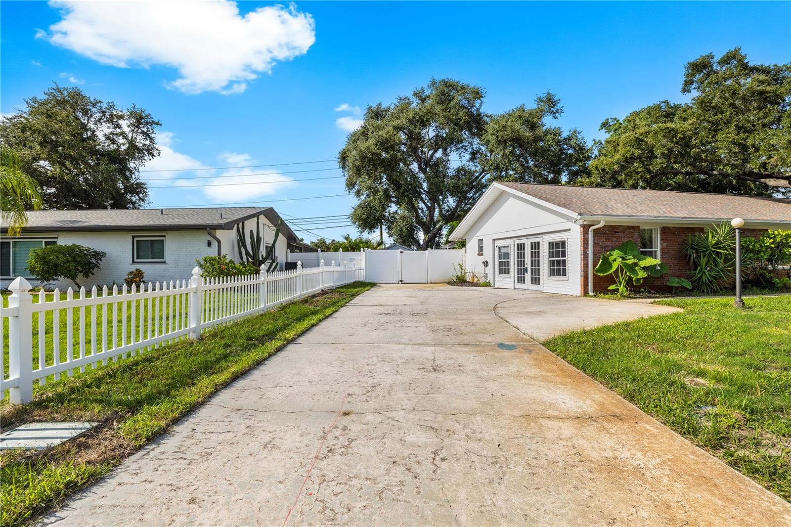 Extended Driveway - 13589 101ST TER, SEMINOLE