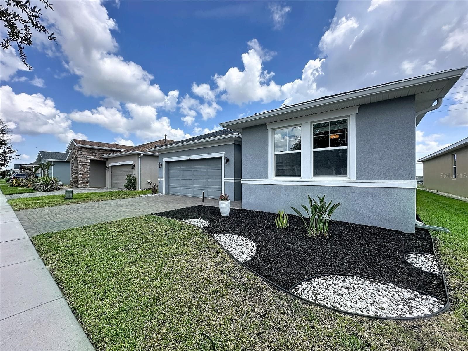 Single Family Residence at 174 SILVER MAPLE RD, GROVELAND, photo 4 of 76
