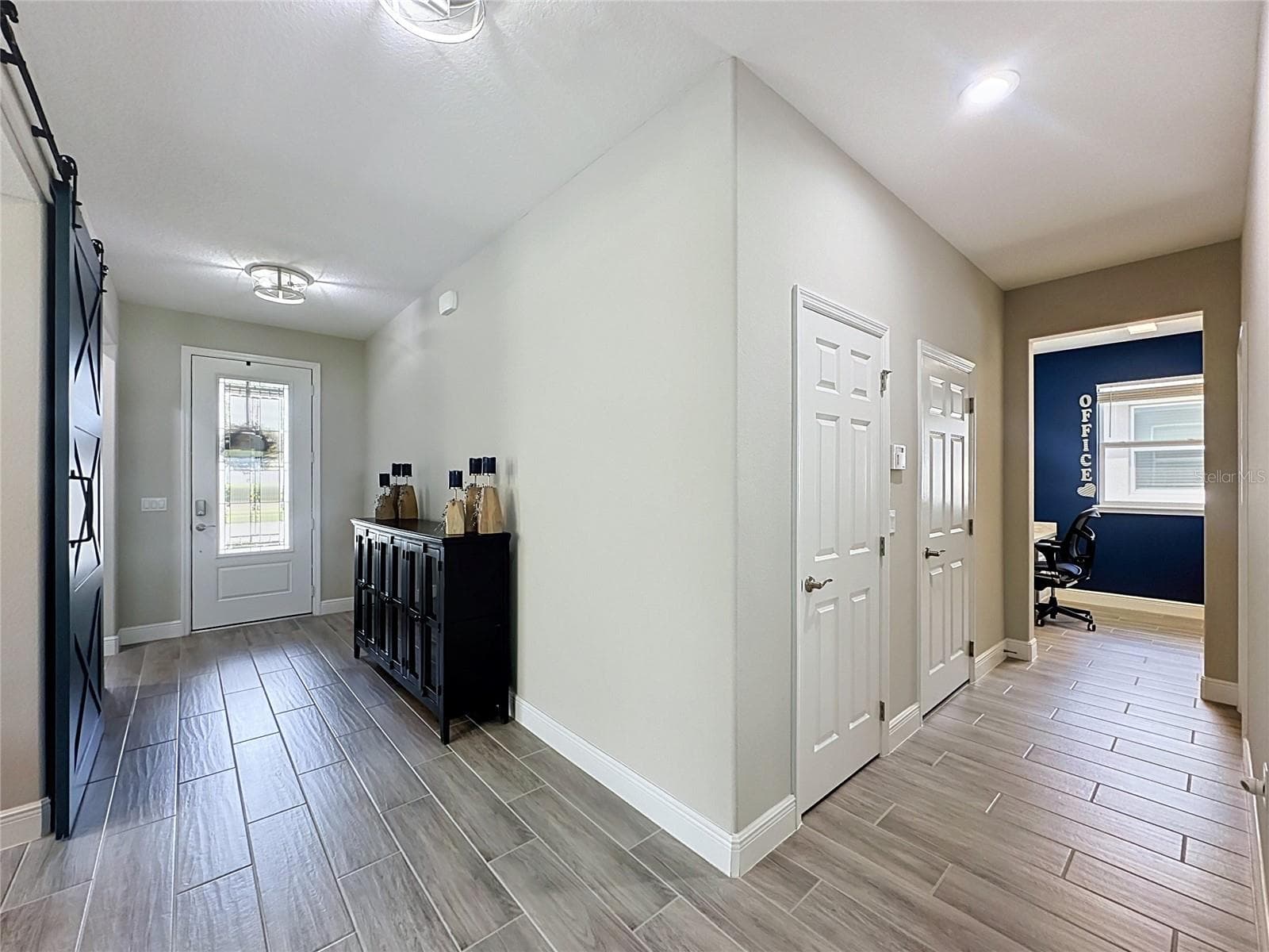 Single Family Residence at 174 SILVER MAPLE RD, GROVELAND, photo 6 of 76