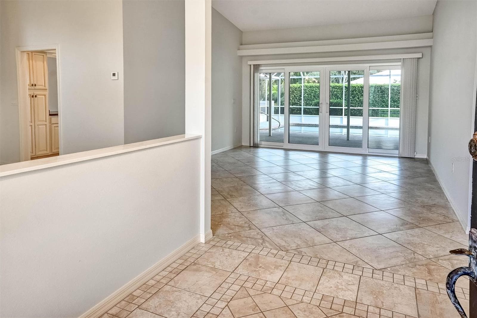 Single Family Residence at 1565 WATERFORD DR, VENICE, photo 20 of 30