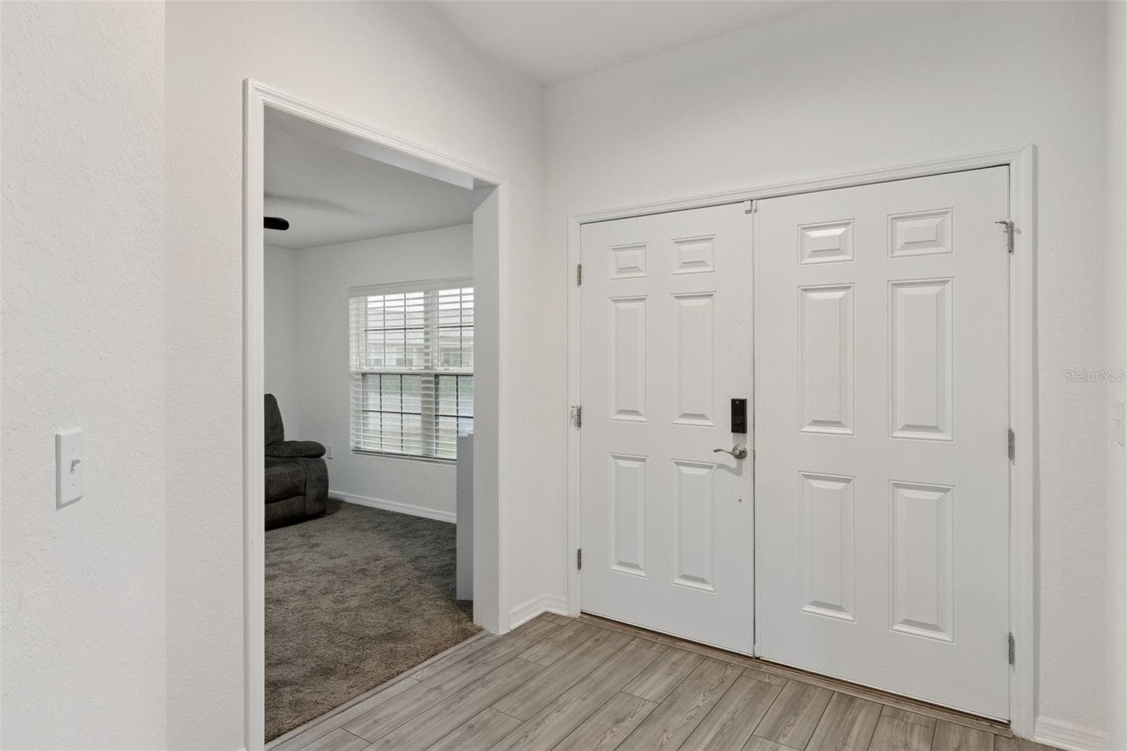 entrance facing office/slex space - 1041 BROOKS WAY, WINTER HAVEN