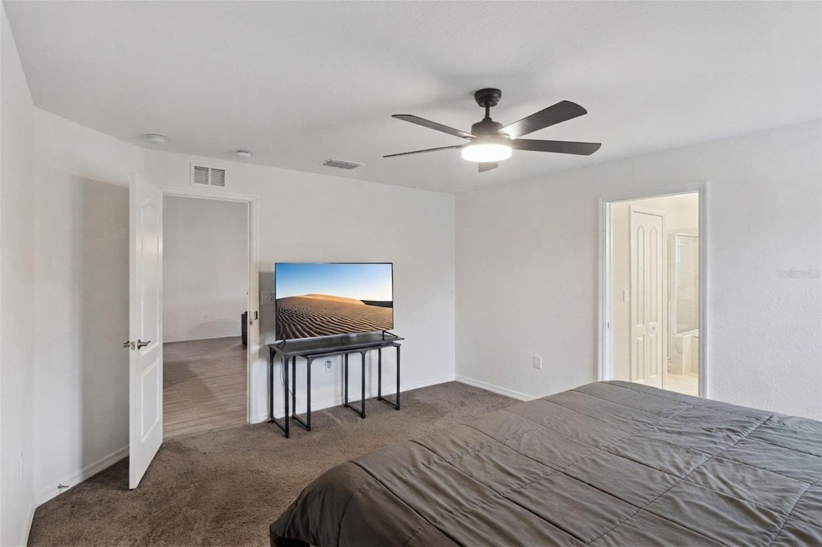 Single Family Residence at 1041 BROOKS WAY, WINTER HAVEN, photo 15 of 37