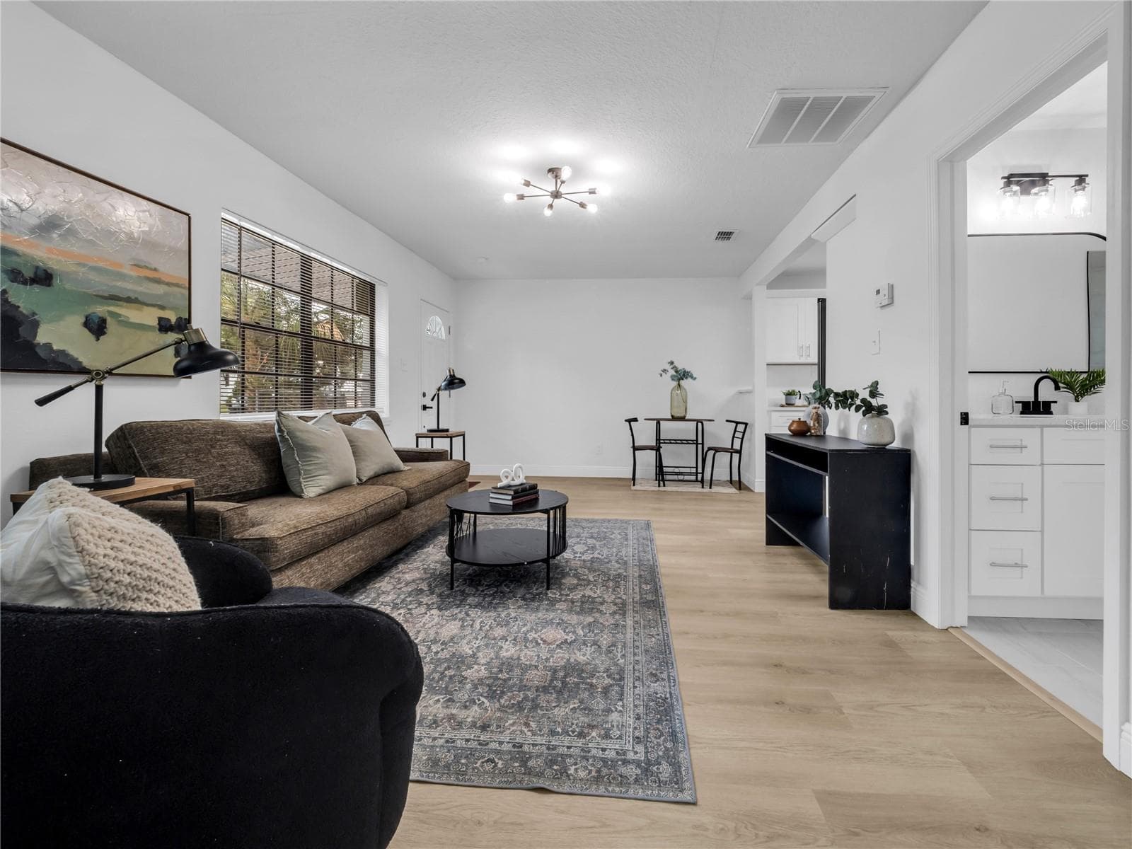 Single Family Residence at 14931 FISHER RD, TAMPA, photo 6 of 25