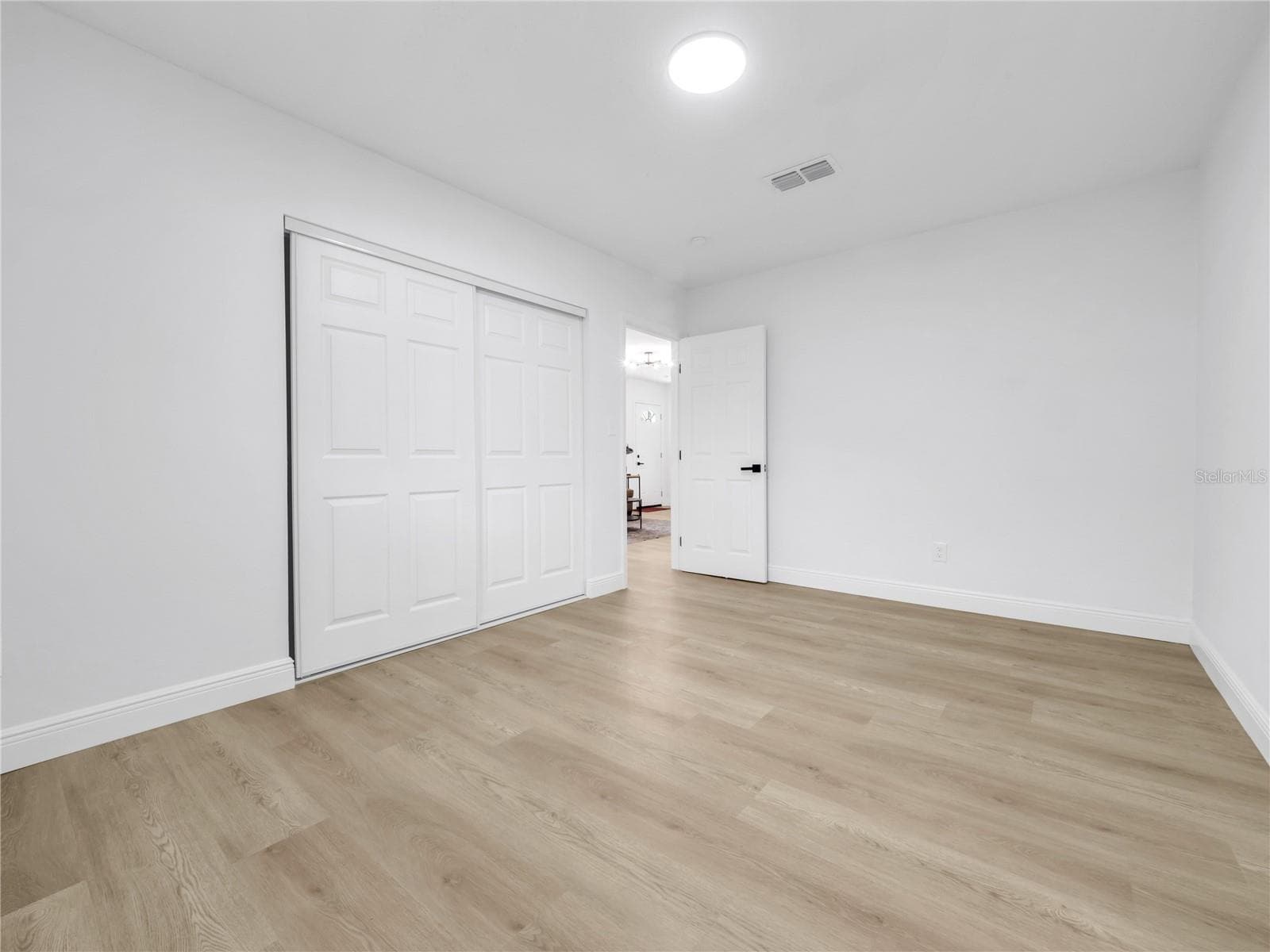 Single Family Residence at 14931 FISHER RD, TAMPA, photo 13 of 25