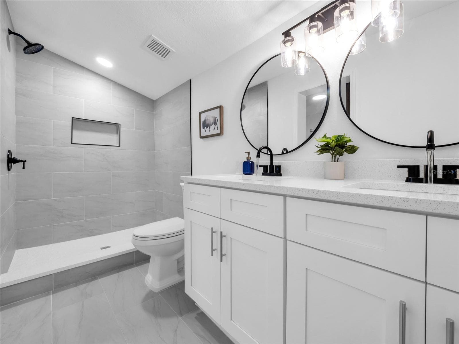 Single Family Residence at 14931 FISHER RD, TAMPA, photo 17 of 25