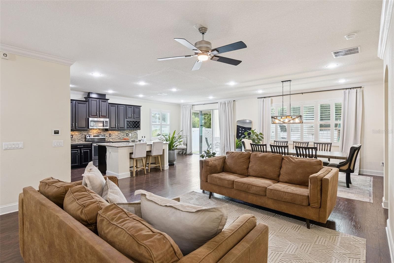 Single Family Residence at 2205 PICKFORD CIR, APOPKA, photo 3 of 33