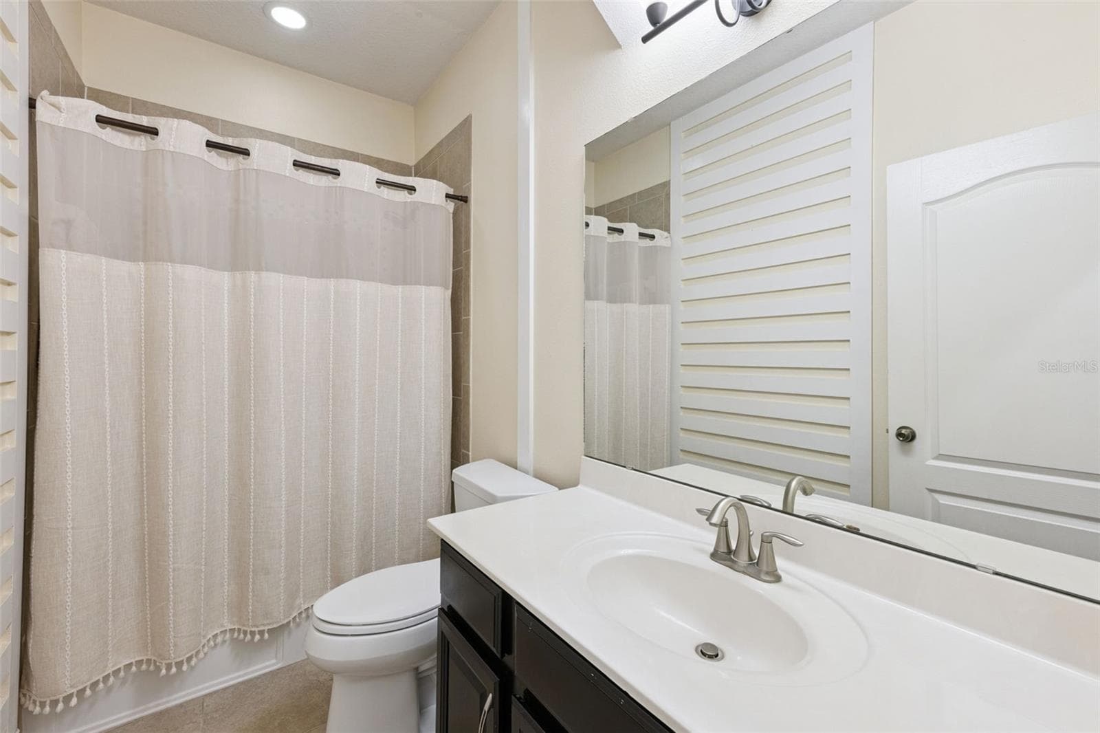 Single Family Residence at 2205 PICKFORD CIR, APOPKA, photo 19 of 33