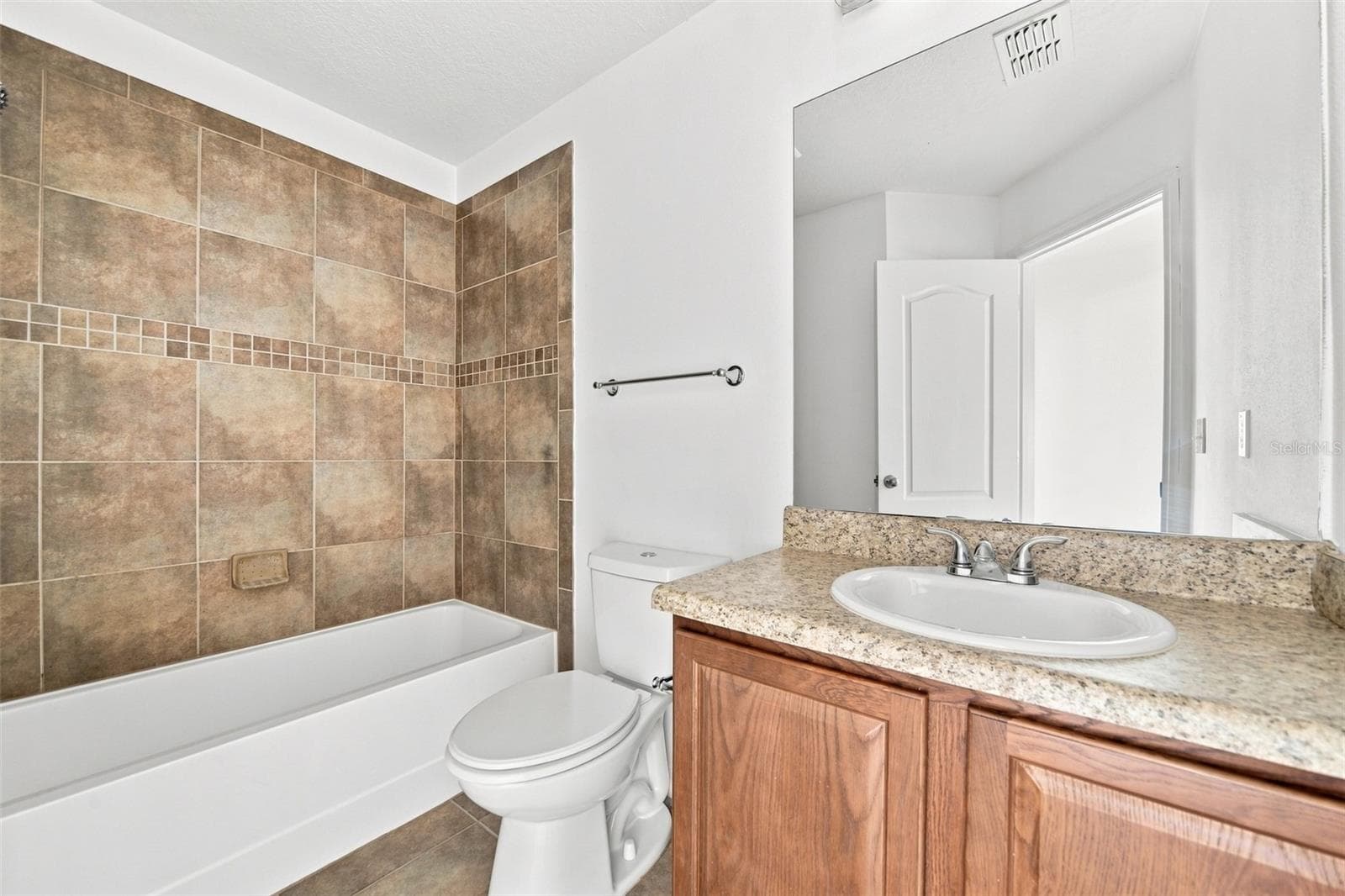 Townhouse at 2307 ALOHA BAY CT, OCOEE, photo 16 of 26