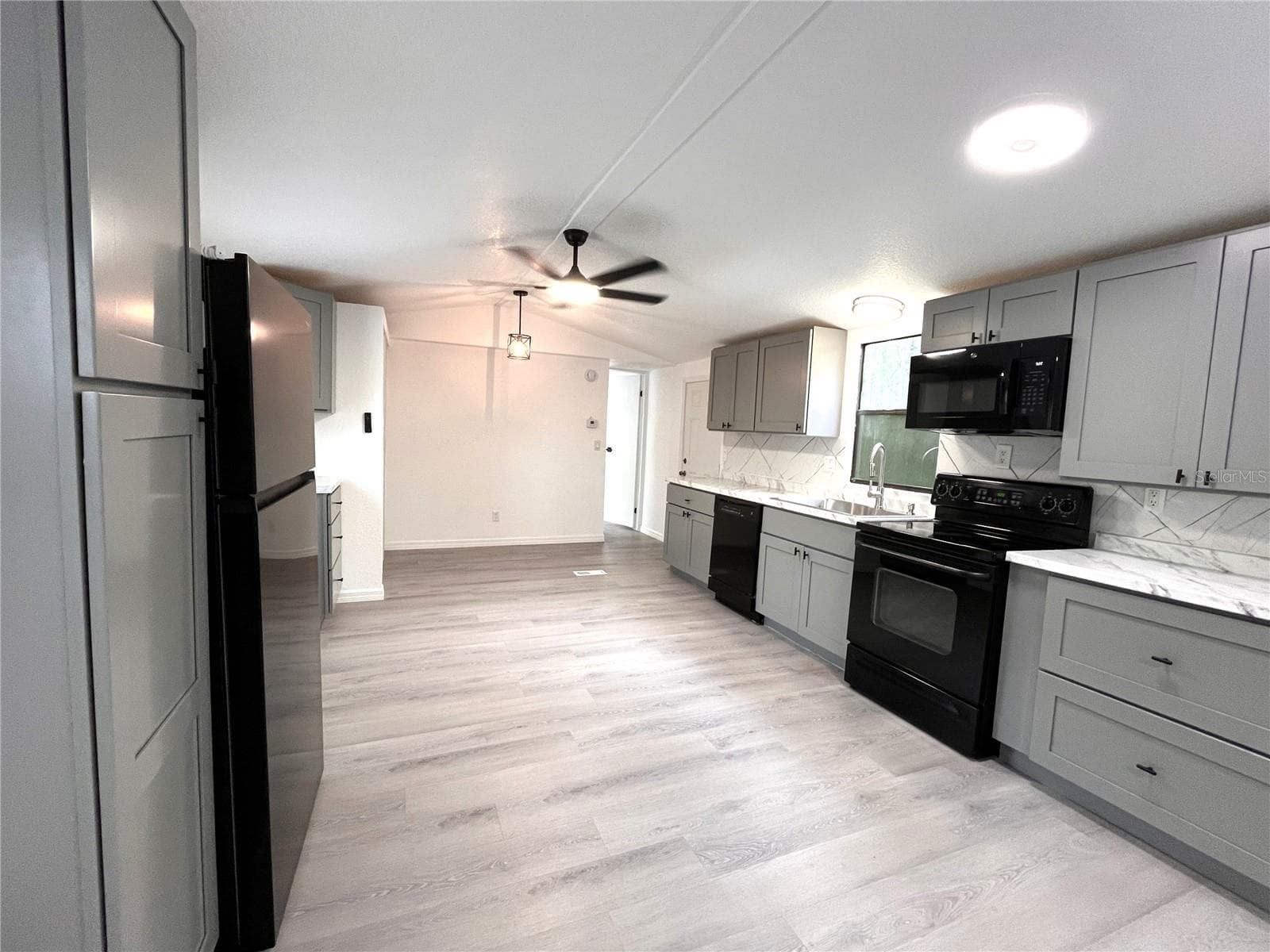 Single Family Residence at 9860 GOLDEN LOOP, NEW PORT RICHEY, photo 5 of 37