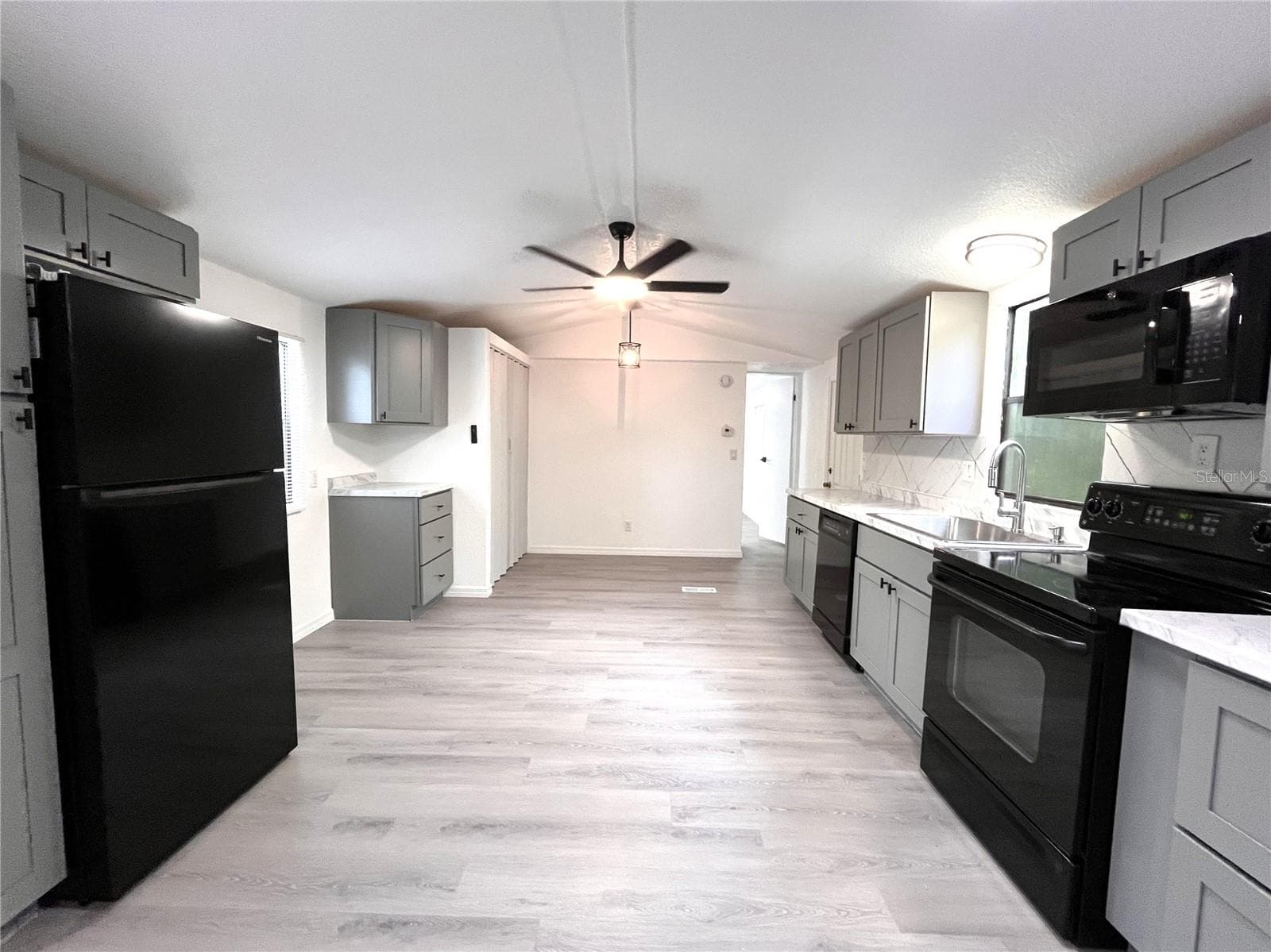 Single Family Residence at 9860 GOLDEN LOOP, NEW PORT RICHEY, photo 12 of 37