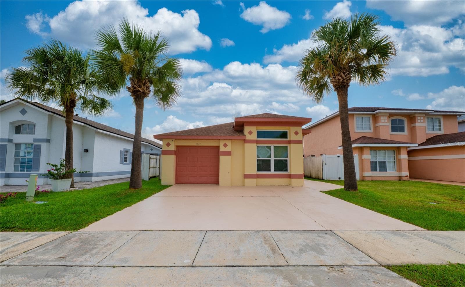 3222 BREWSTER DR