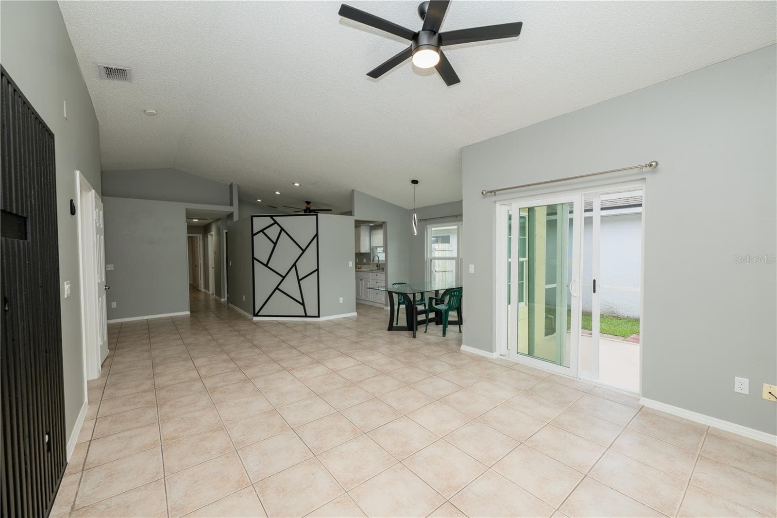 Single Family Residence at 3222 BREWSTER DR, KISSIMMEE, photo 7 of 23