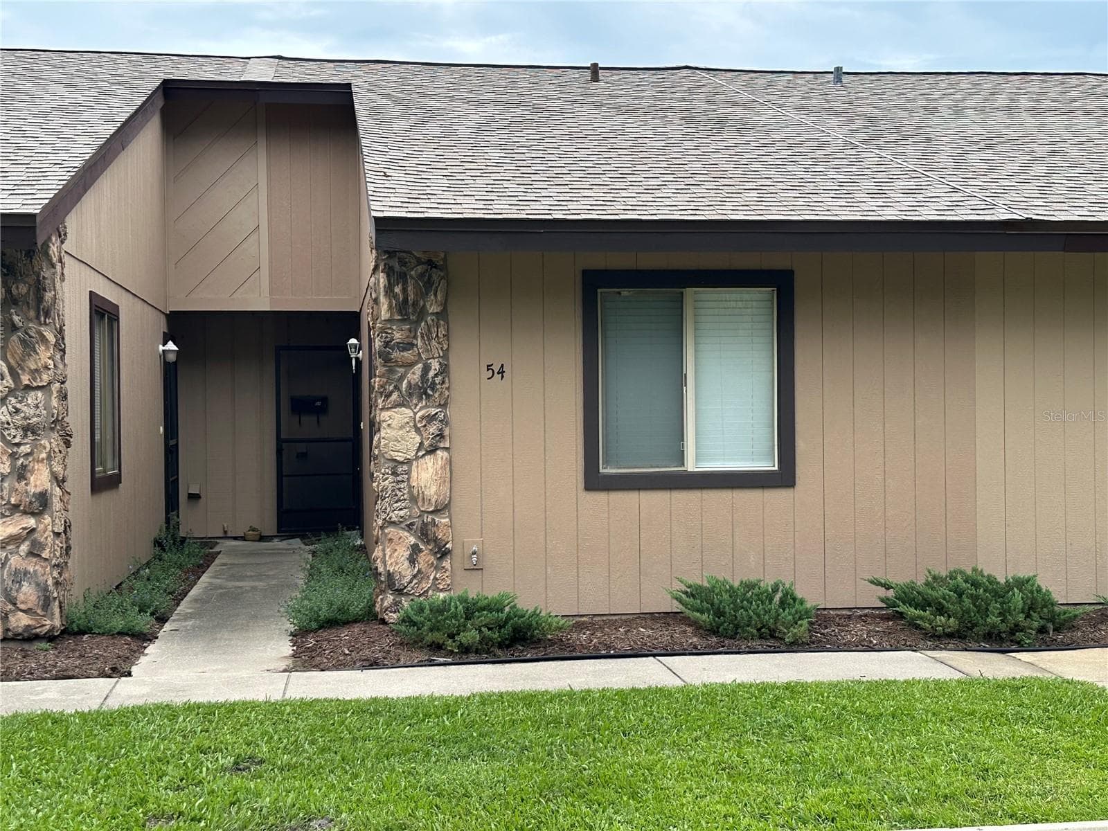 54 FOREST RD #54