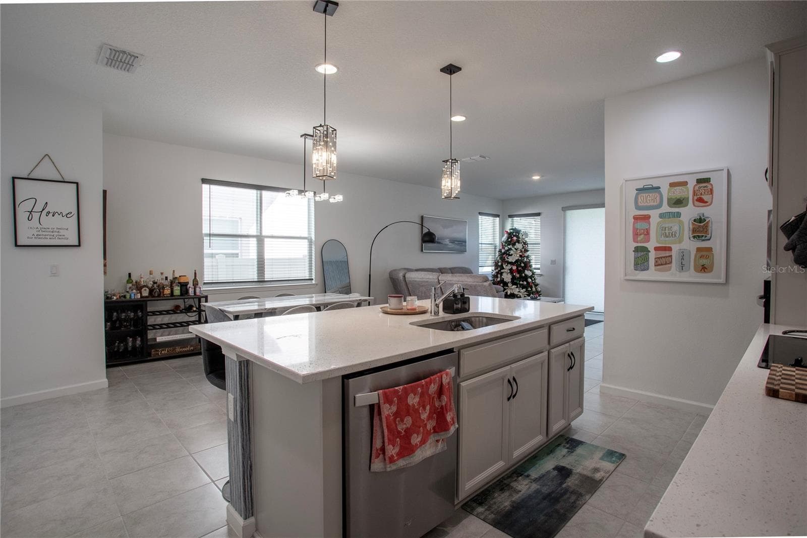 kitchen island - 4724 CRAGMERE LOOP, CLERMONT