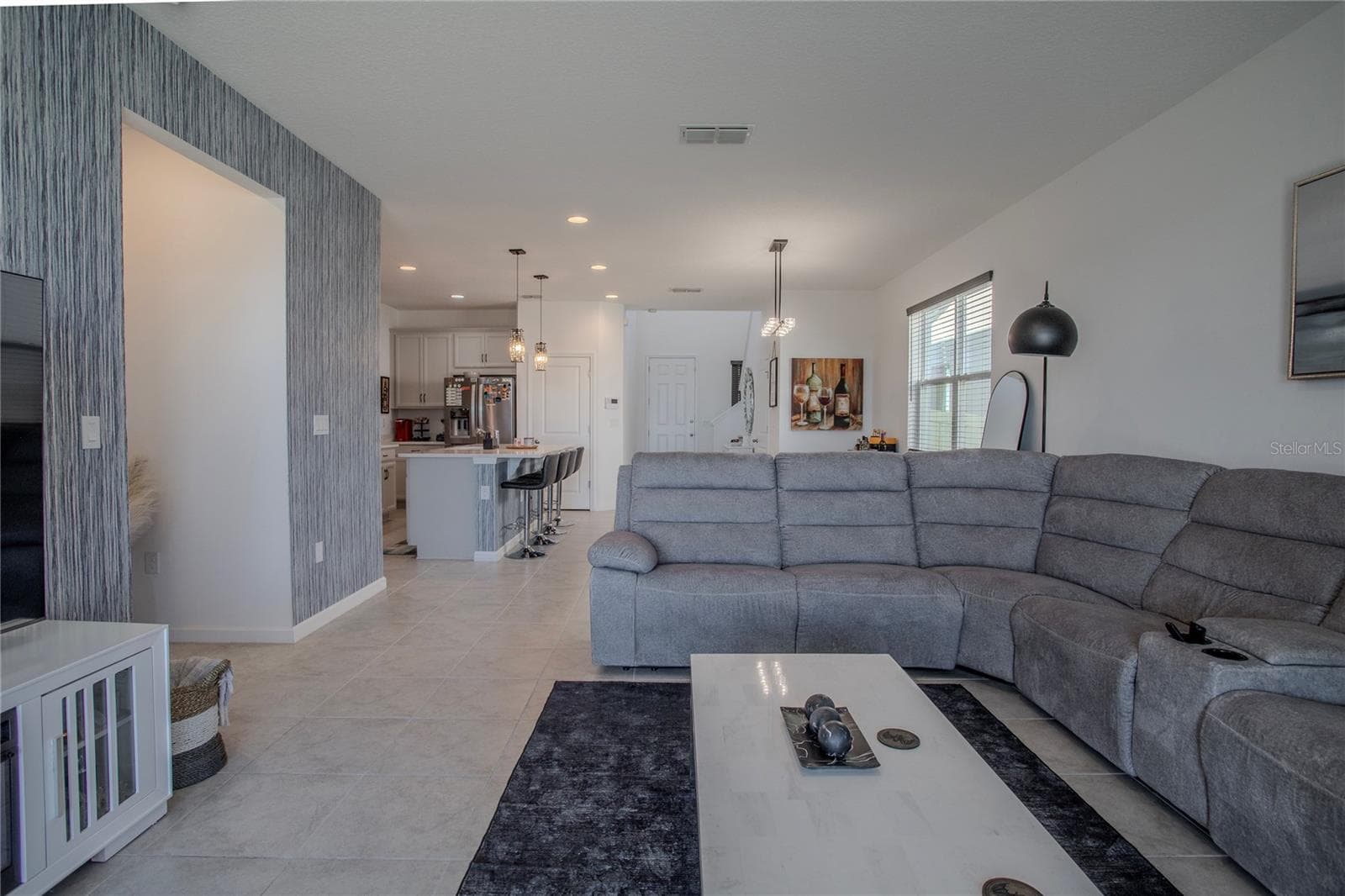 living room angle - 4724 CRAGMERE LOOP, CLERMONT
