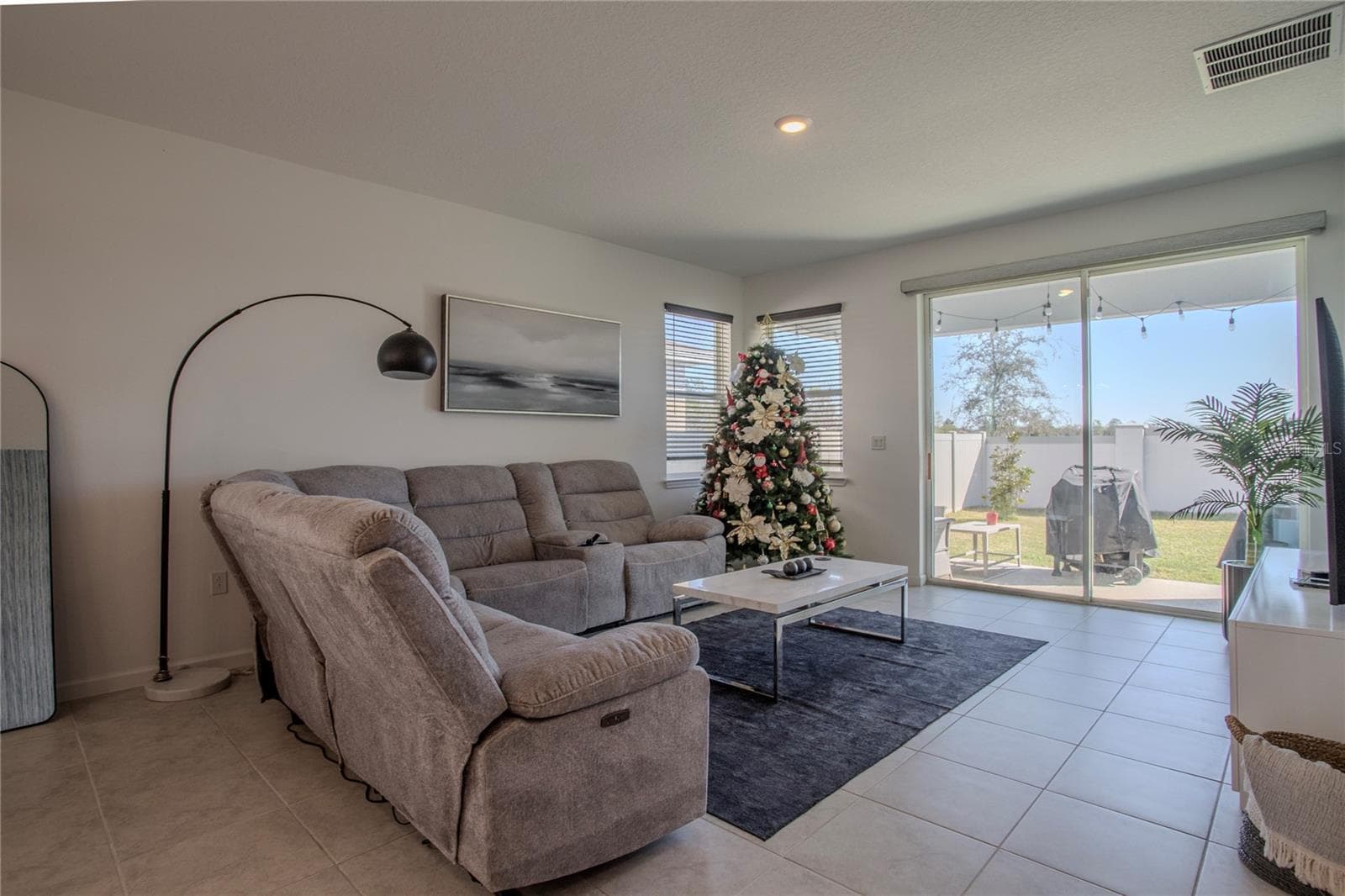 side living room angle - 4724 CRAGMERE LOOP, CLERMONT