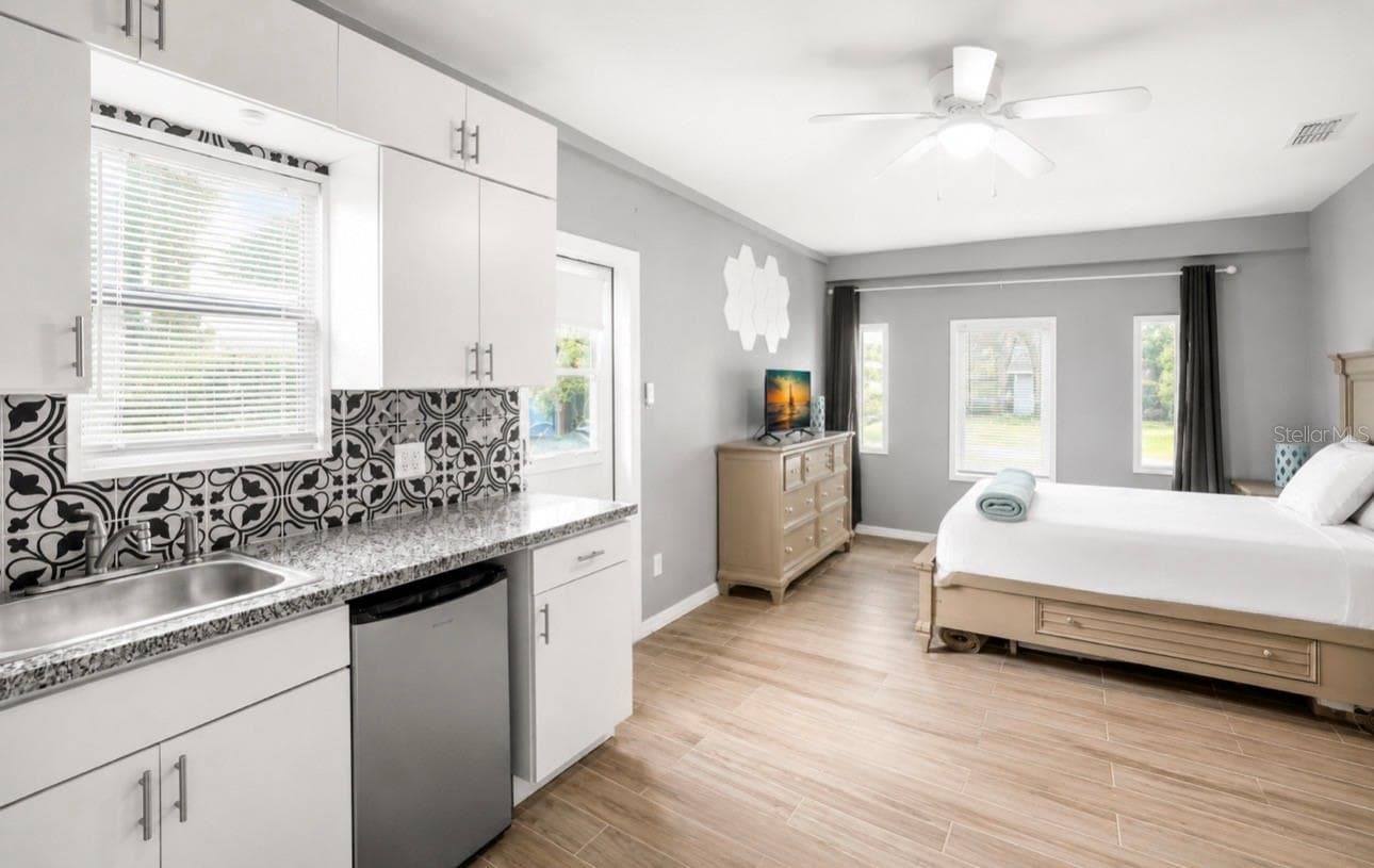 Single Family Residence at 1663 SAN MATEO DR, DUNEDIN, photo 20 of 28