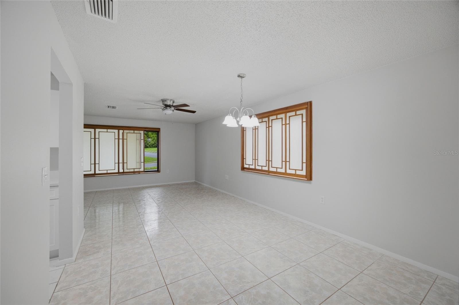 Single Family Residence at 7537 HUMBOLDT AVE, NEW PORT RICHEY, photo 8 of 37