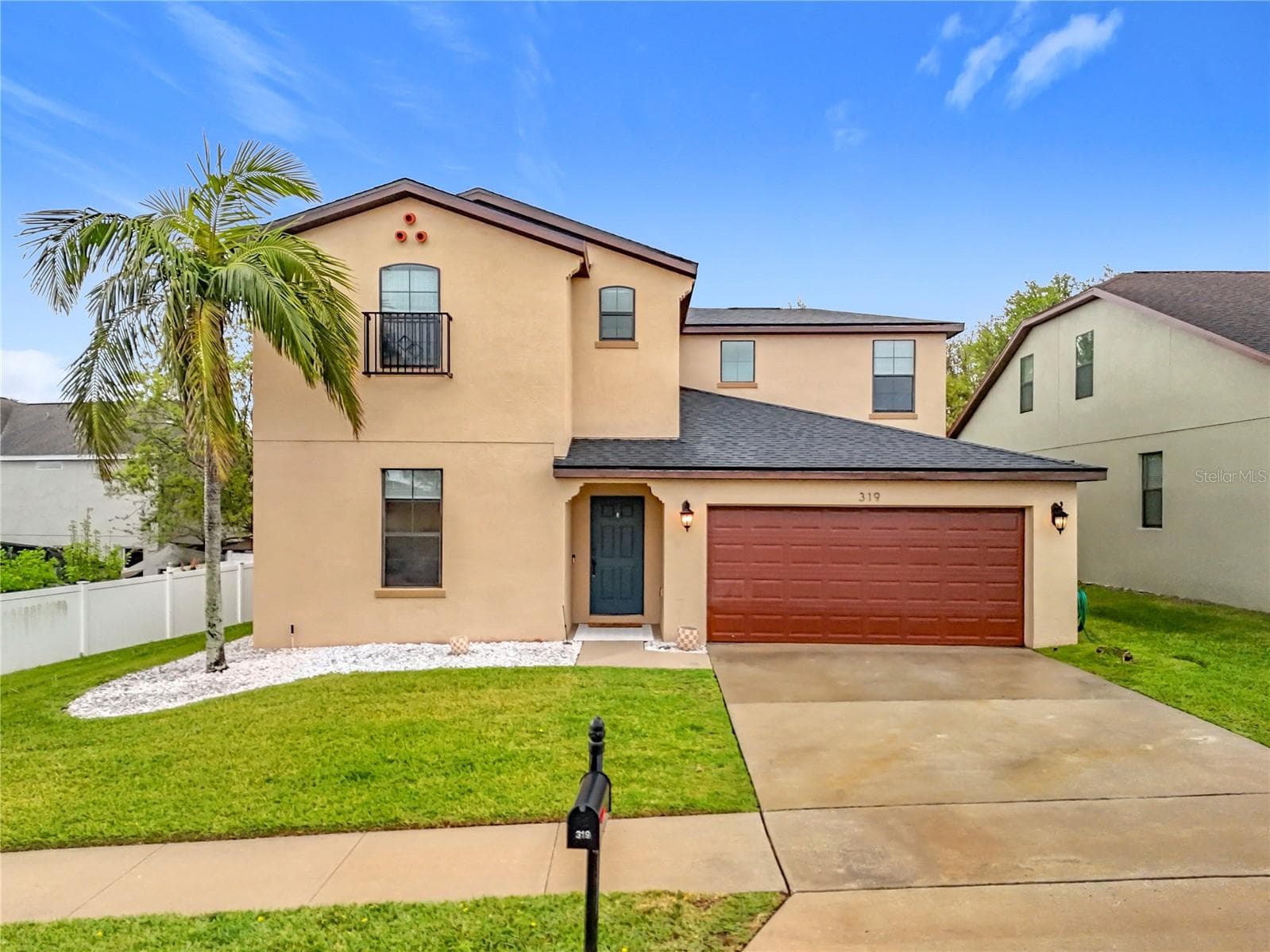 319 ARBOR POINTE AVE