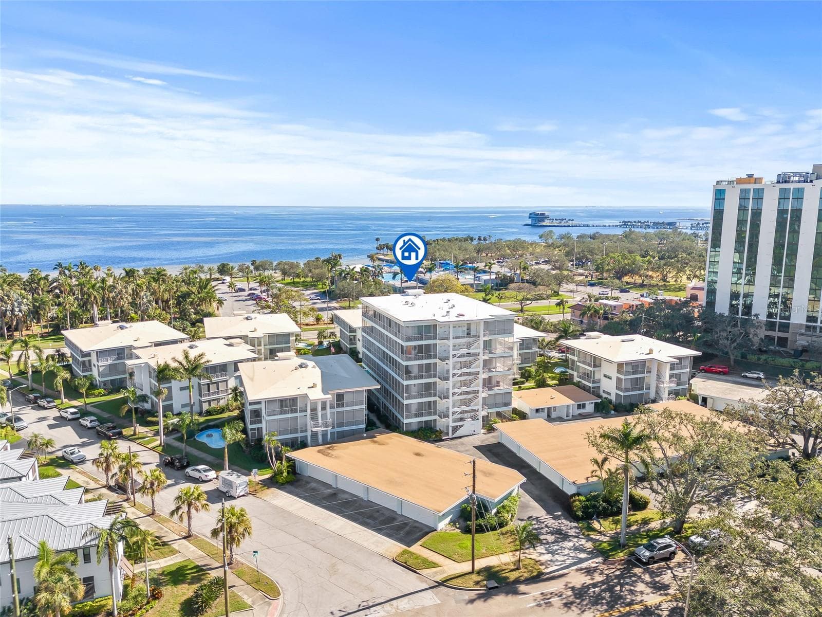 Condominium at 1012 N SHORE DR NE #14, ST PETERSBURG, photo 36 of 38