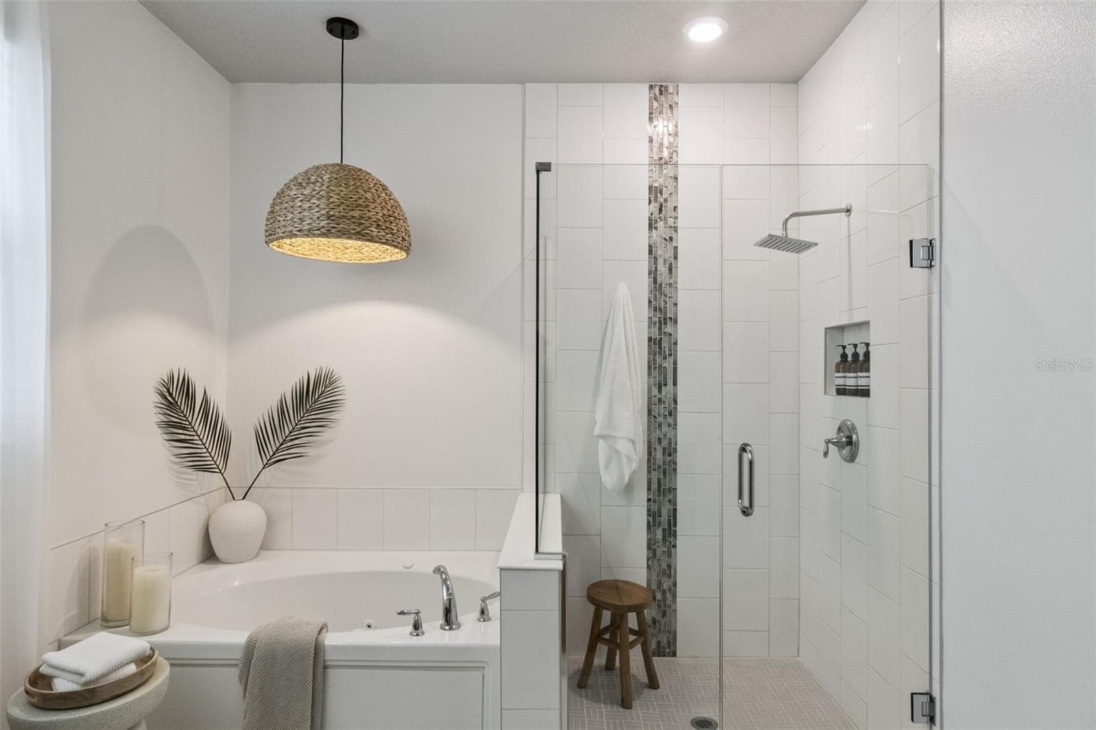 Primary Bath - 6935 HIGGS ALY, ORLANDO