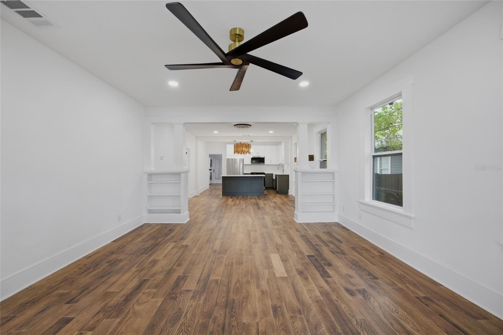 Single Family Residence at 815 E FRIERSON AVE, TAMPA, photo 8 of 42