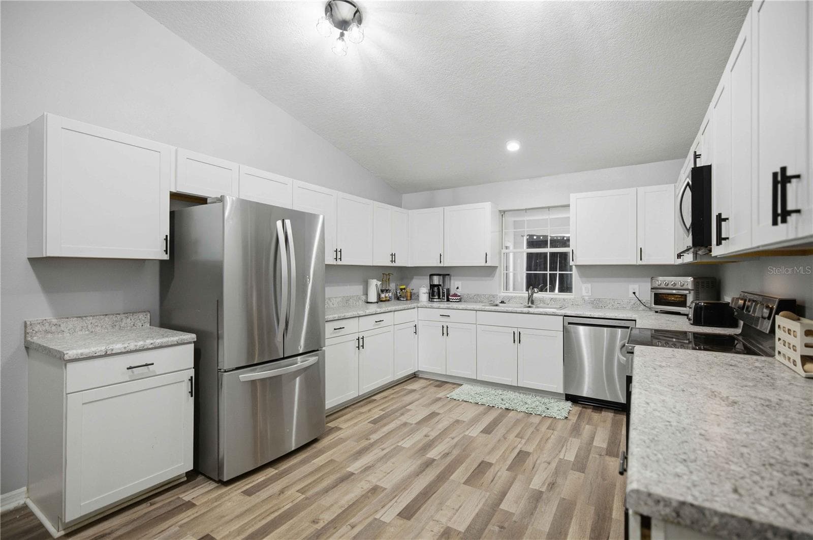 Single Family Residence at 6550 SE 88TH ST, OCALA, photo 2 of 32