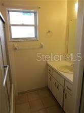 Hall Bath with tub/shower combo - 1122 VIRGINIA CT, EUSTIS