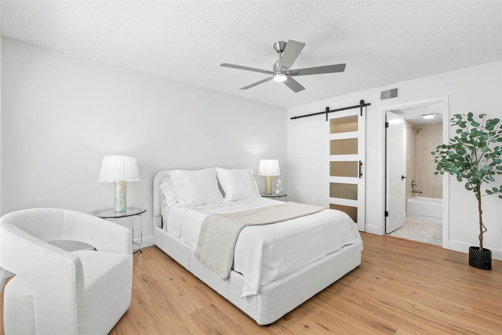 Condominium at 2981 BONAVENTURE CIR #202, PALM HARBOR, photo 12 of 25