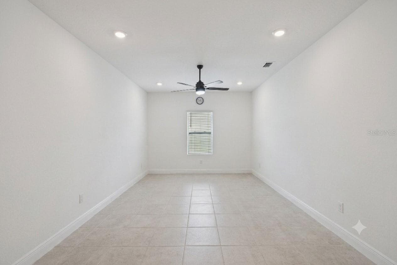 Single Family Residence at 1699 MEADOWLARK DR, DELTONA, photo 11 of 44